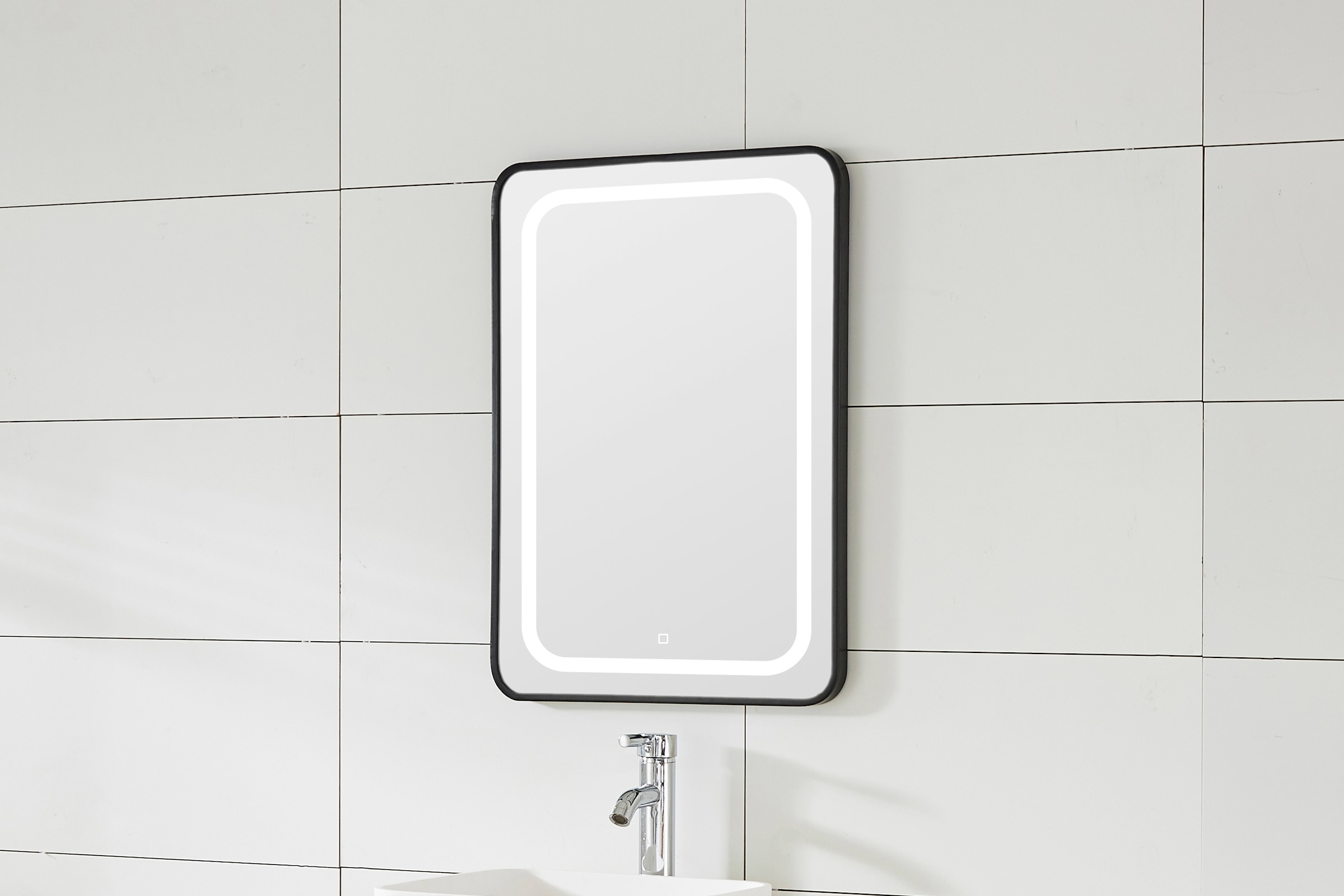 Sanotechnik LED-Lichtspiegel »SOHO«, Badspiegel 60x80 cm