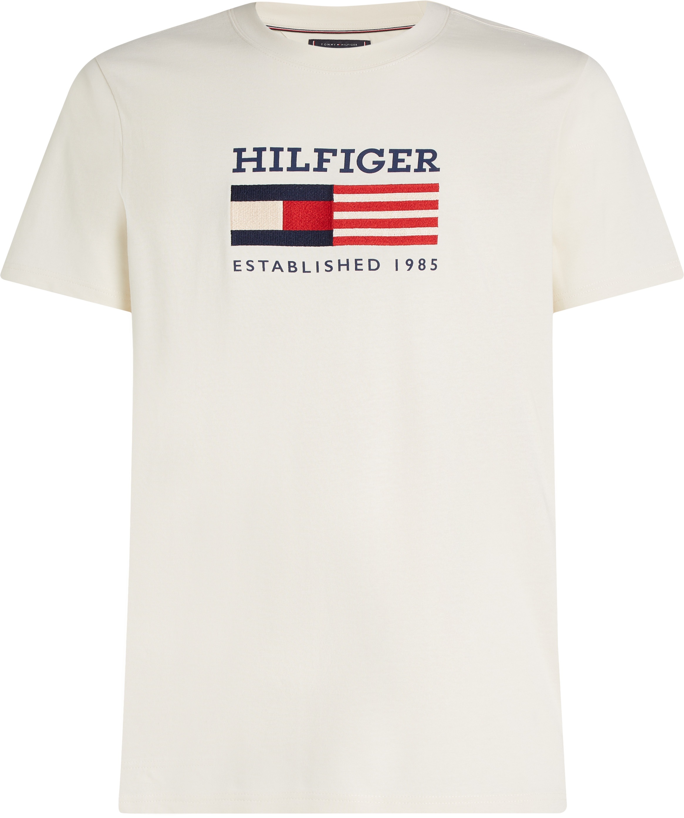 Tommy Hilfiger T-Shirt »AMERICANA MONOTYPE FLAG BOX TEE«, Mit markanter Stickerei