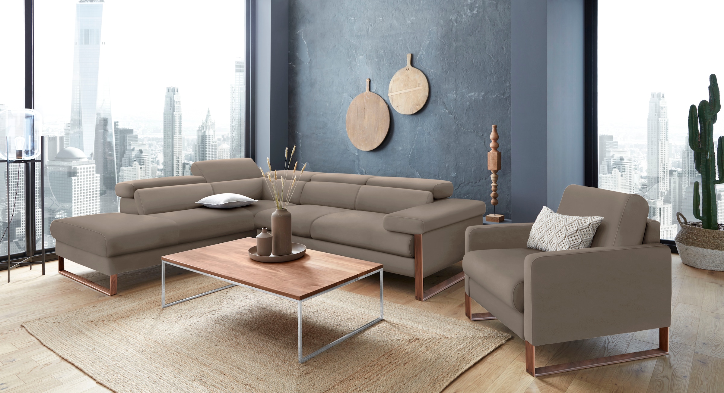 W.SCHILLIG Ecksofa "finn, Designsofa mit tollem Sitzkomfort, bequem, L-Form" German Design Award 2016, Fußgestell Nussbaum natur, Breite 281 cm