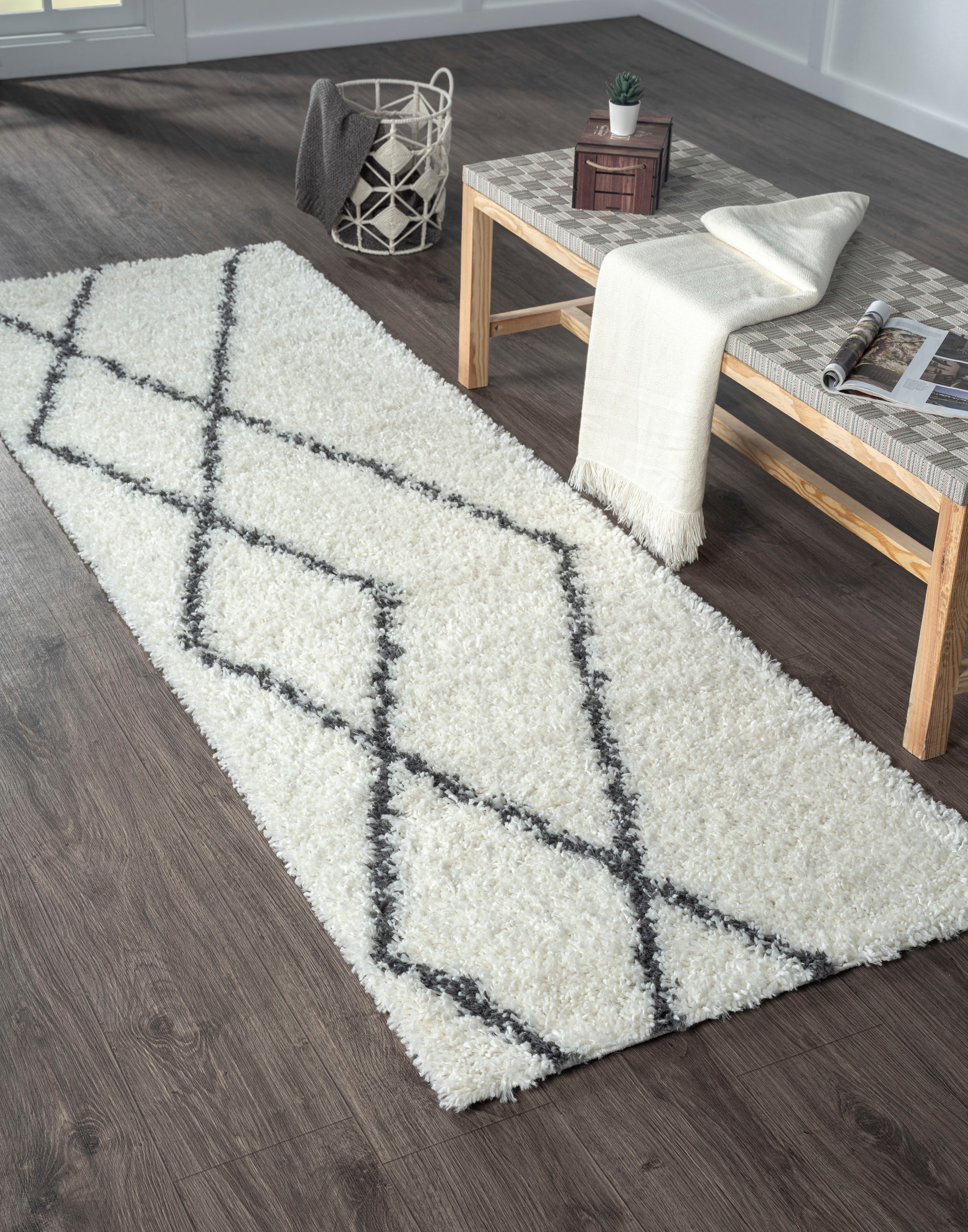Hochflor-Läufer "My Shaggy Raute", beige (creme, dunkelgrau), B:80cm H:37mm L:200cm, Polypropylen (PP), MYFLAIR MÖBEL & ACCESSOIRES, Teppiche, Shaggy, Scandi Rauten Design, leicht glänzend, extra flauschig