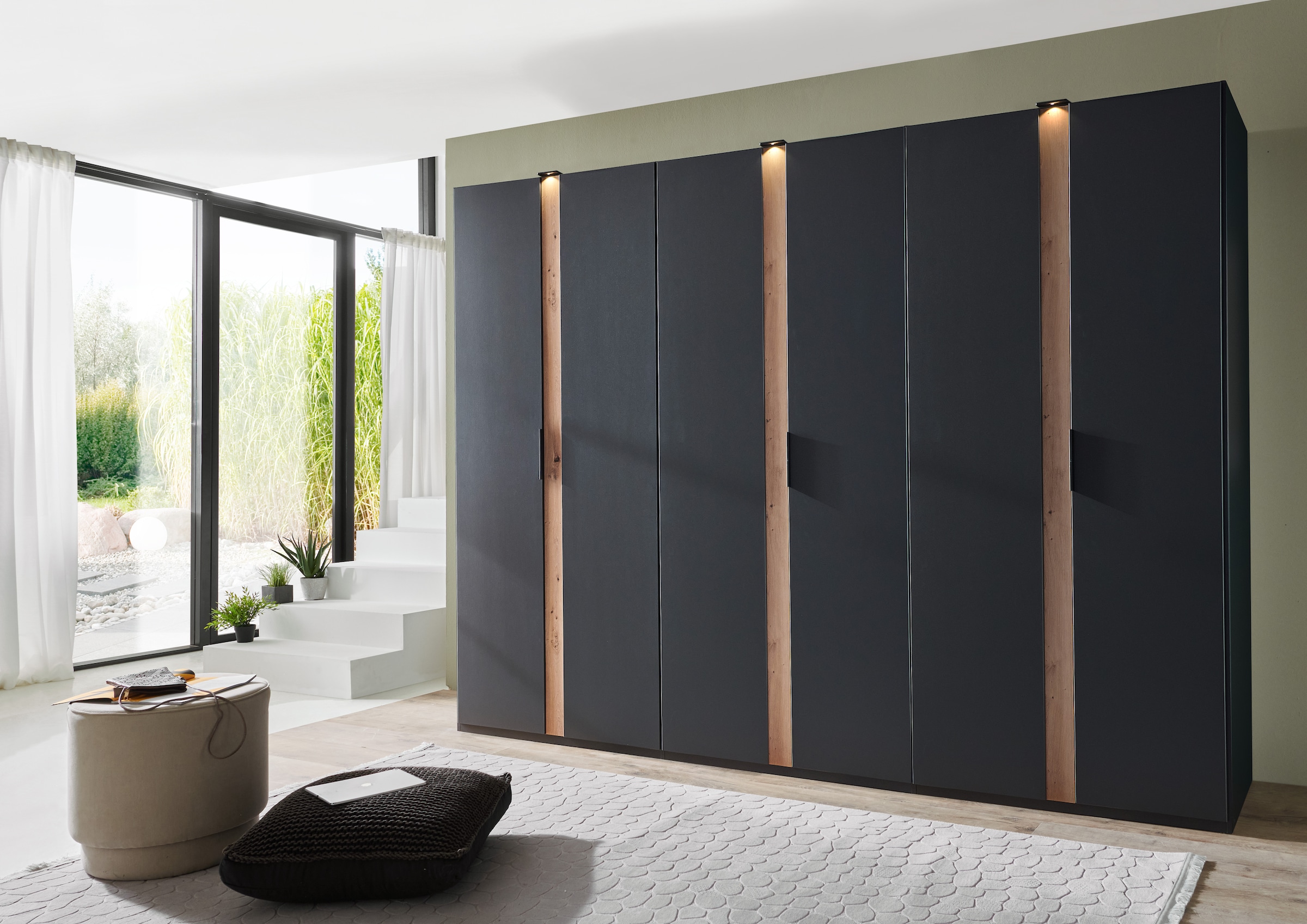 Wimex Drehtürenschrank »Rimini by fresh to go, weiß oder graphit mit schwarzen Metallgriffen«, inklusive LED Beleuchtung, 3 Breiten: 200, 250 oder 300cm, 216cm hoch