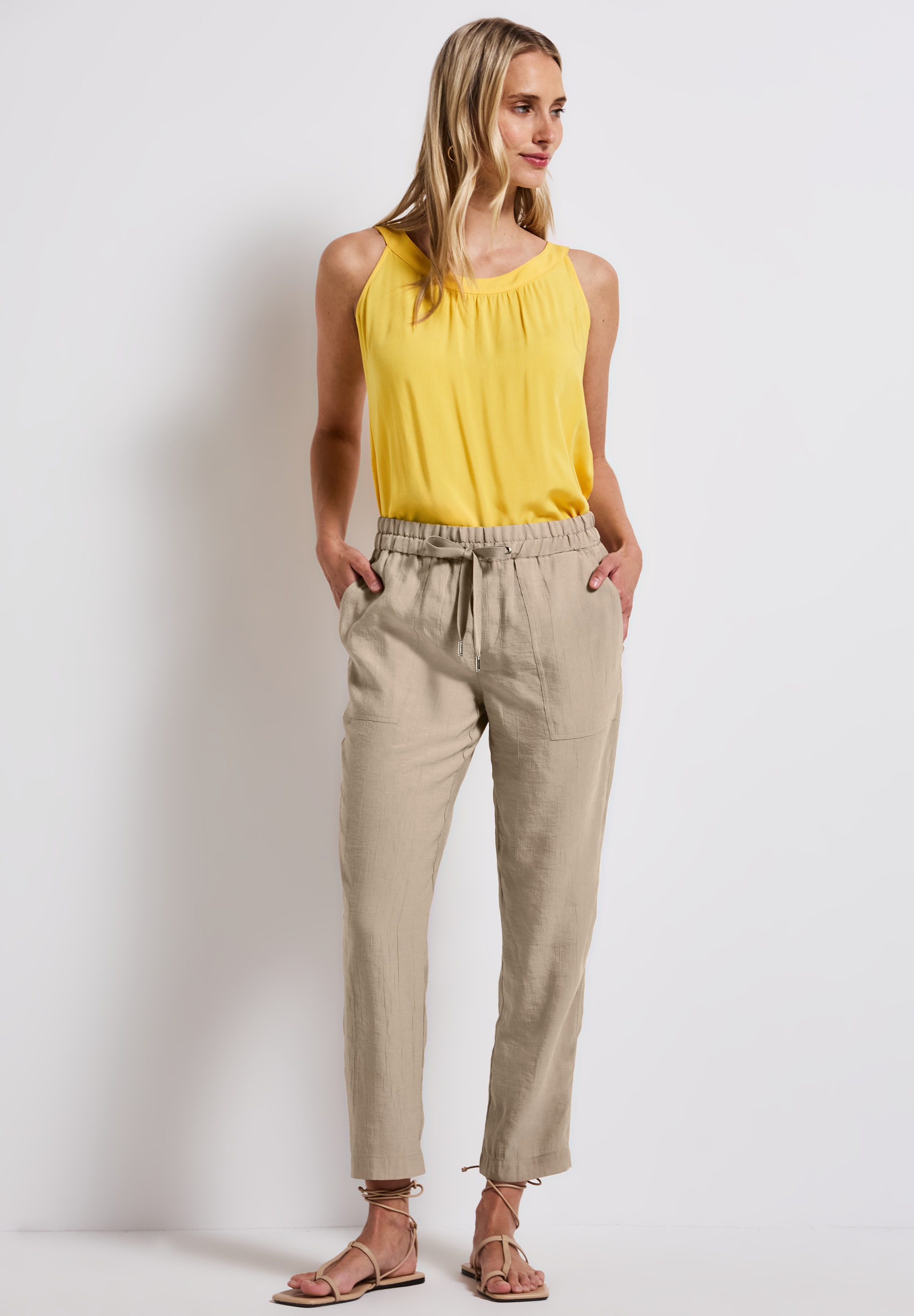 Röhrenhose STREET ONE, Damen, Gr. 42, Länge 28, beige (safari beige), Stoff, 83% Modal, 17% Polyester, unifarben, loose fit knöchelfrei, Hosen, mit Elastikbund 2