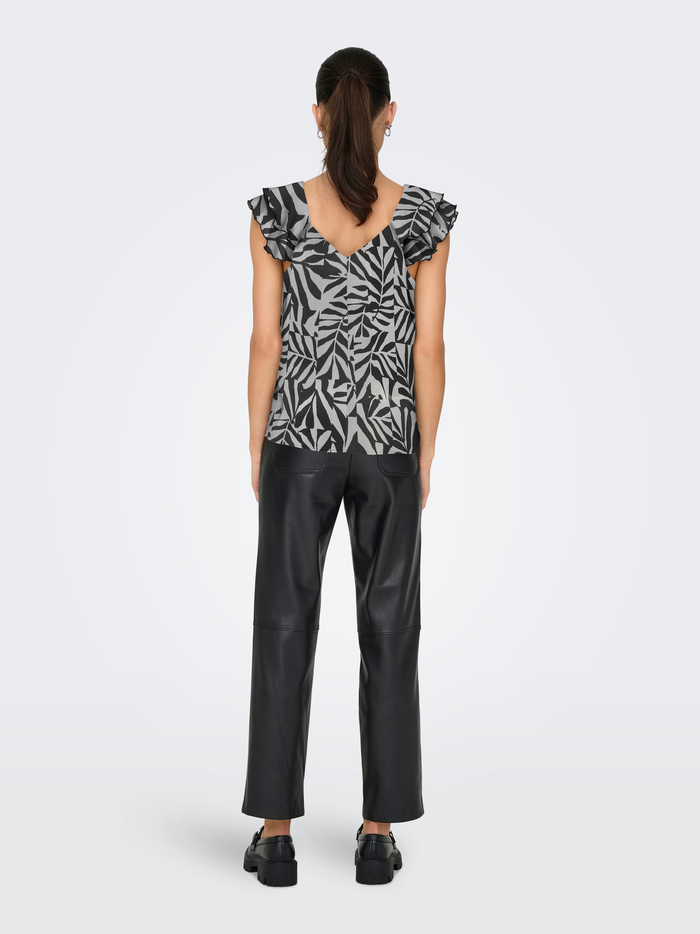 ONLY Blusenshirt »ONLASTA LIFE CAPSLEEVE V-NECK TOP PTM«