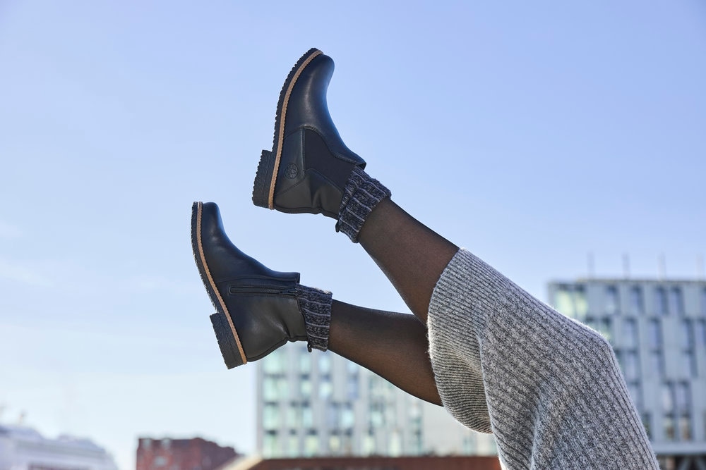 Rieker Chelseaboots, Stiefelette, Schlupfboots, Stretcheinsatz, mit Innenreißverschluss