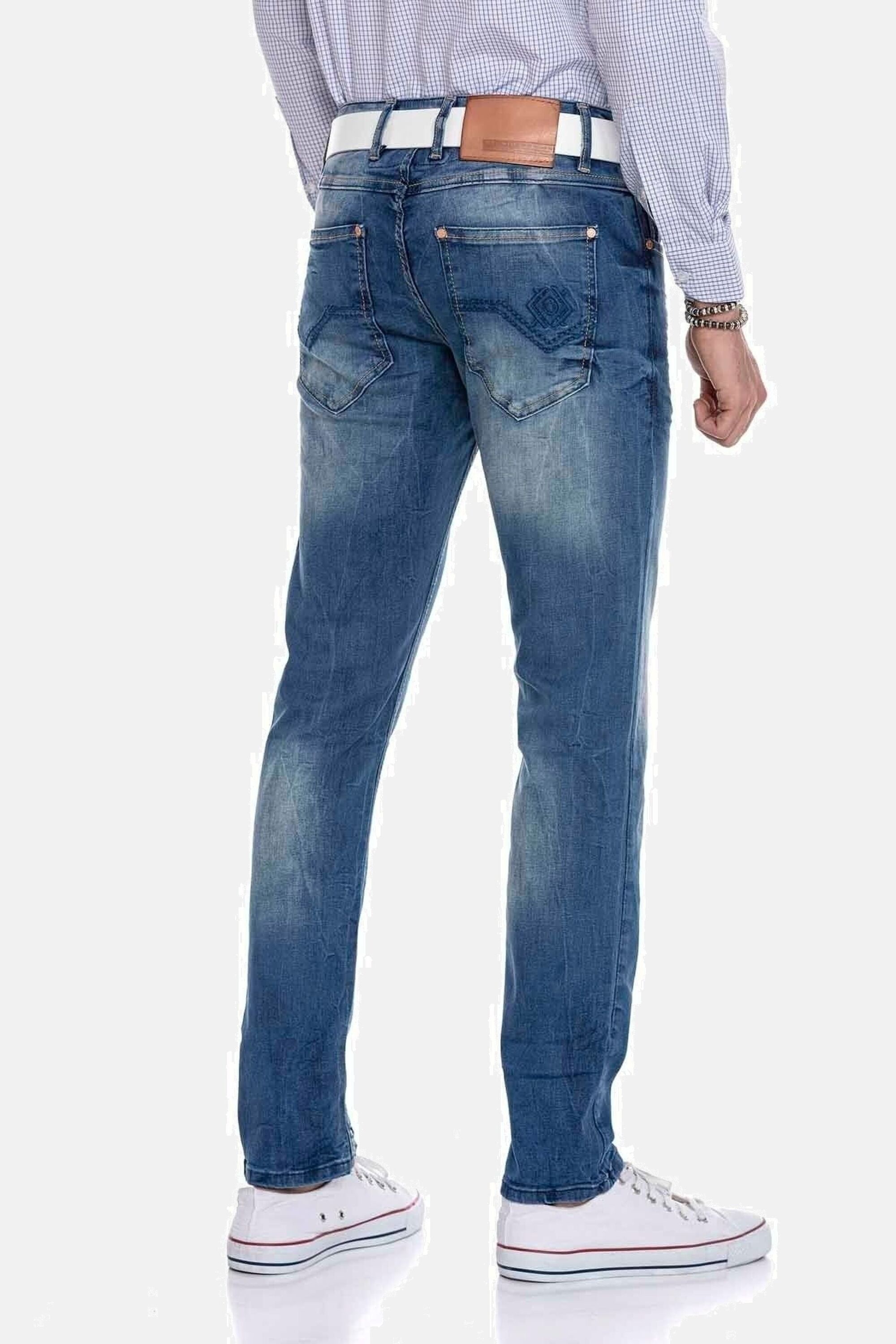 Cipo & Baxx 5-Pocket-Jeans »Jeans«, im Straight Fit