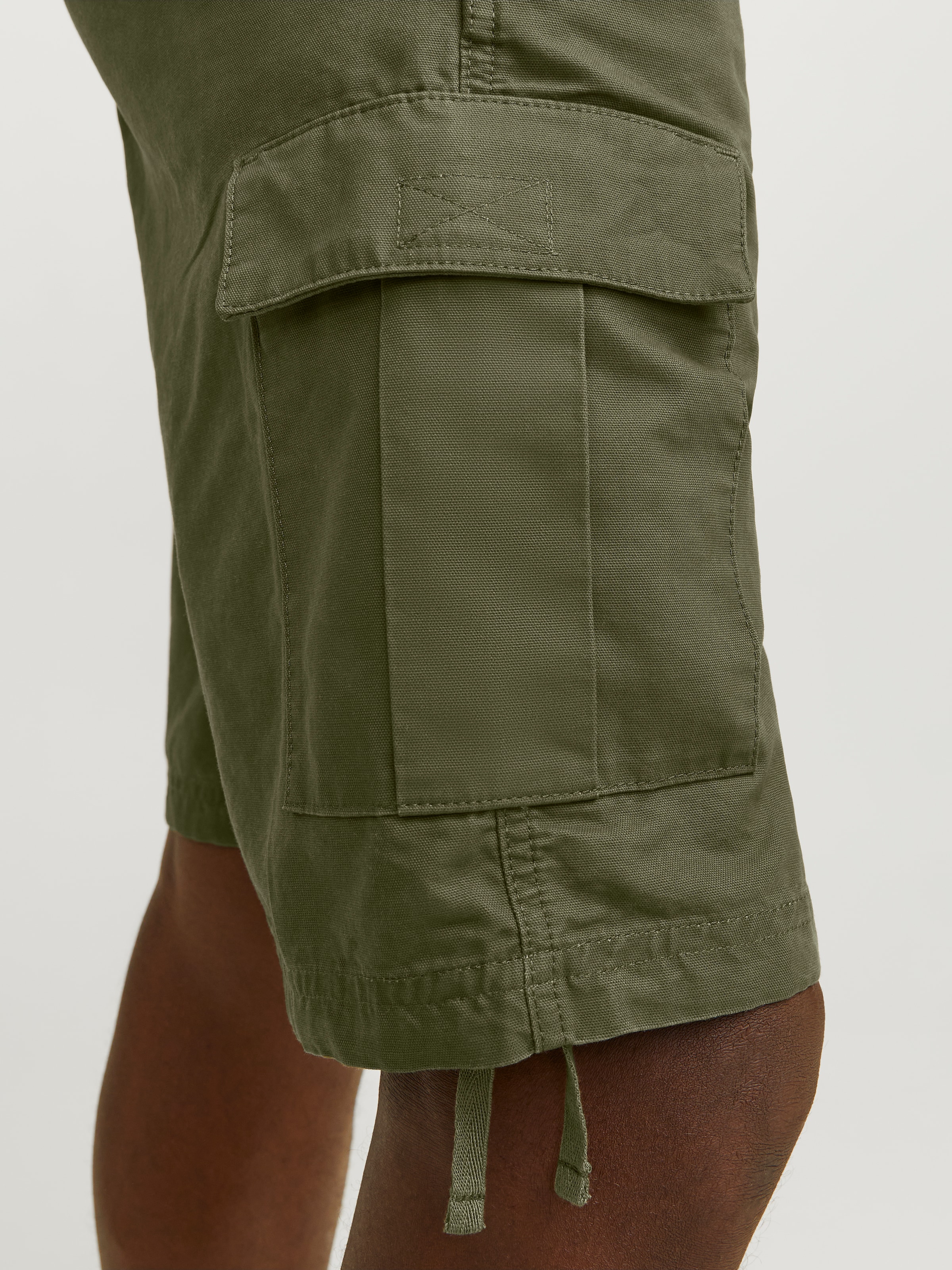 Jack & Jones Cargoshorts »JPSTCOLE BARKLEY JJCARGO SHORTS SN«, mit Cargo Taschen