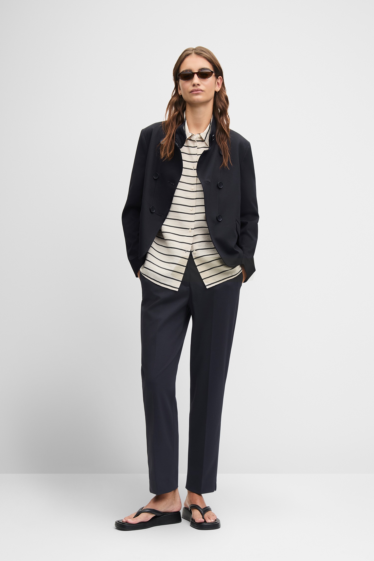 Thumbnail - Cinque Kurzblazer "CILOKO" Stehkragen, taillierter Schnitt, elastischer Materialmix