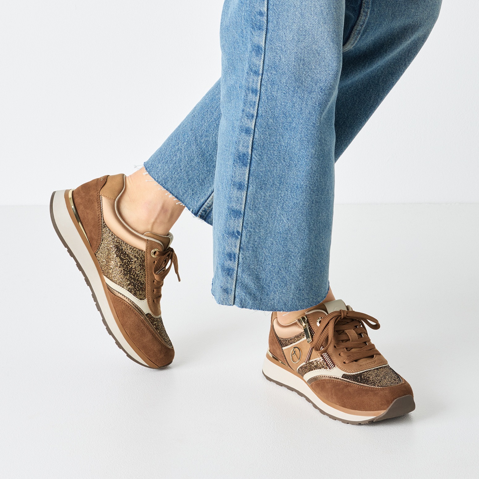 Tamaris Keilsneaker, Freizeitschuh, Halbschuh, Schnürschuh mit Kontrastbesätzen