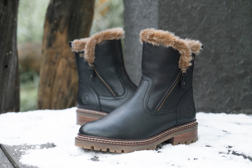 Remonte Winterstiefelette »FIBER-GRIP«, Winterboots, Outdoorboots mit Schurwollfutter und TEX-Ausstattung