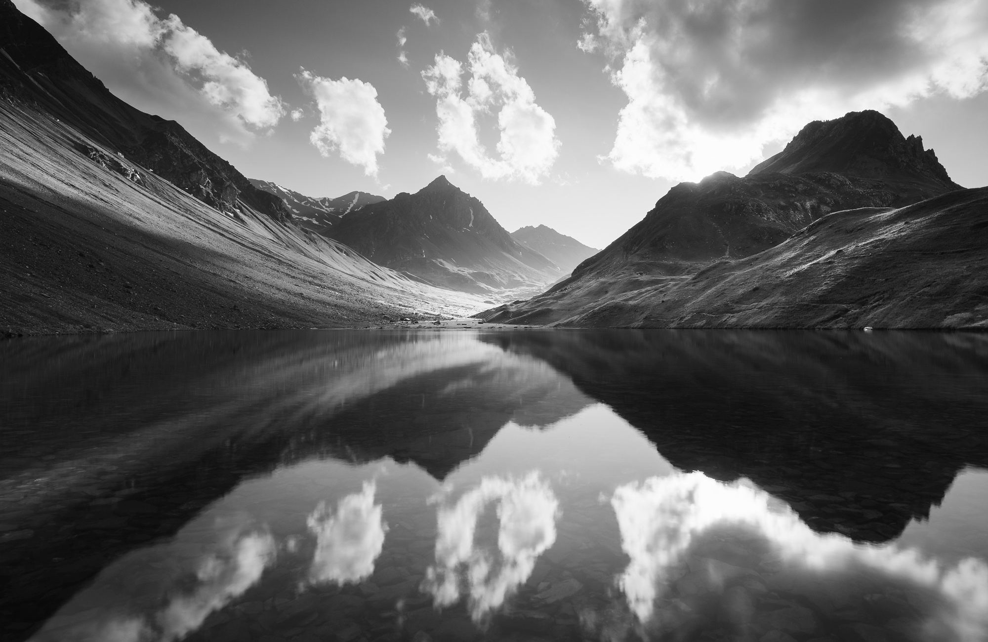 Papermoon Fototapete "Photo-Art BURIM MUQA, BERGREFLEXION" günstig online kaufen