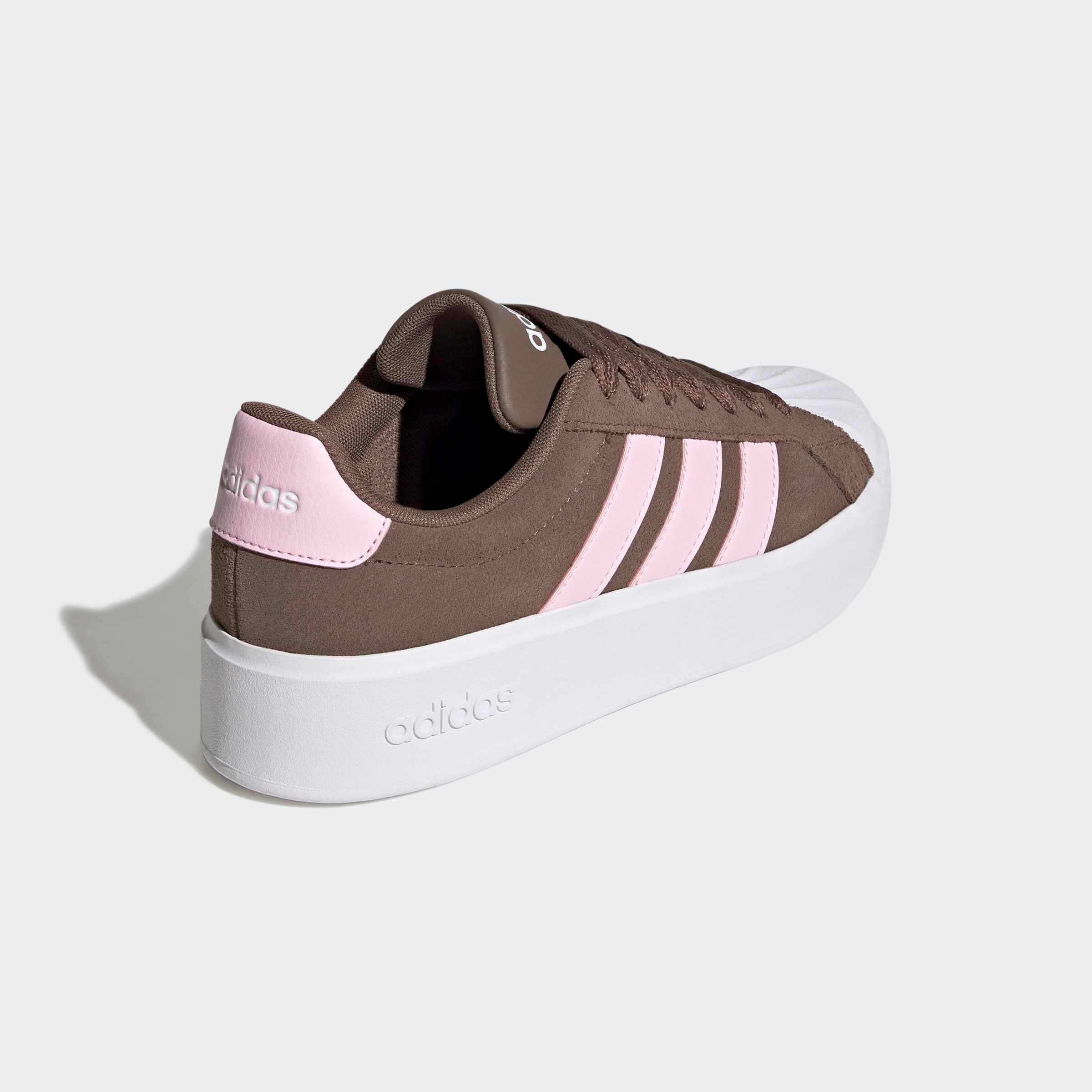 adidas Sportswear Plateausneaker »STREETTALK BOLD«  inspiriert vom Design des adidas Superstar, mit Leo Print