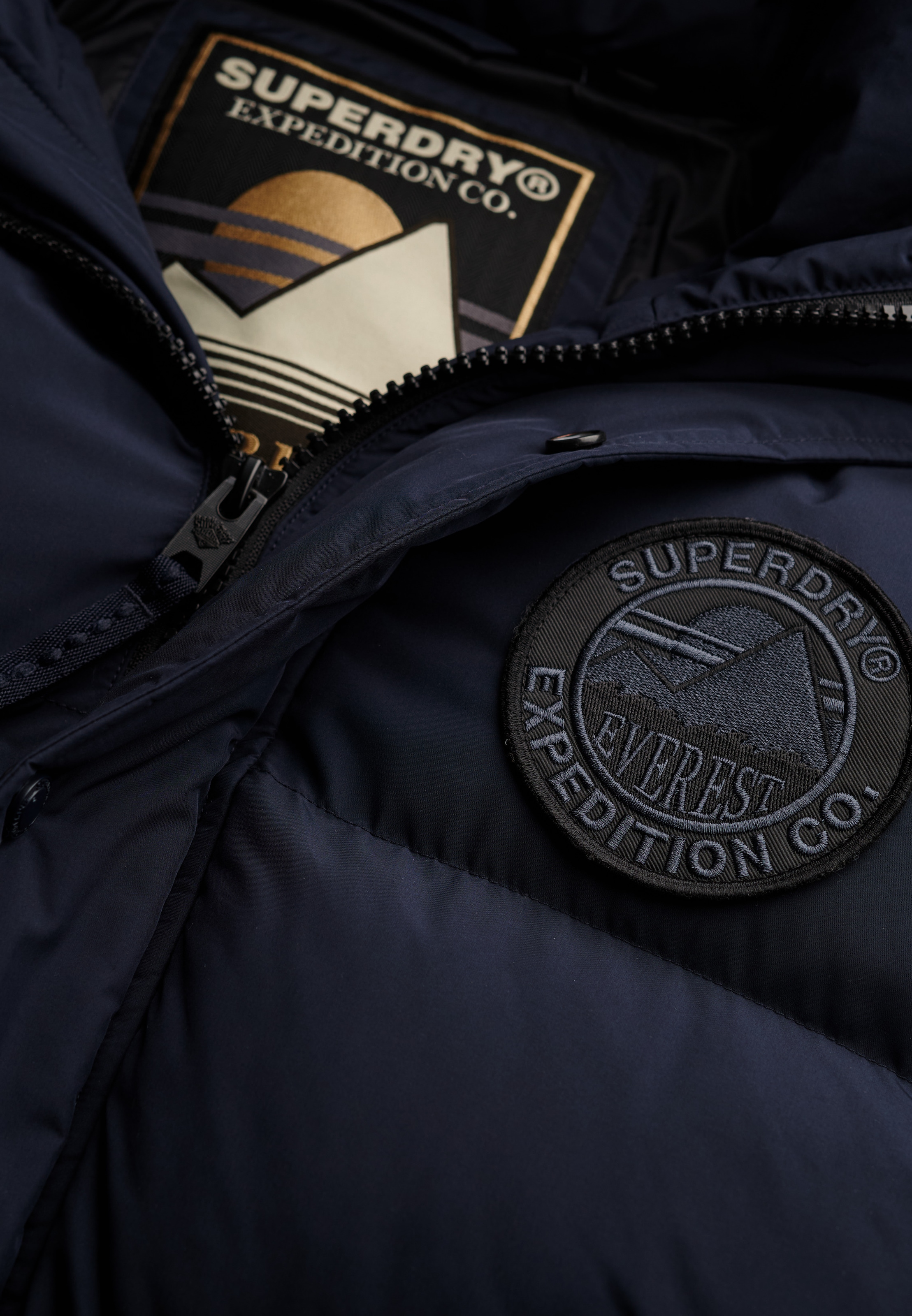 Superdry Steppjacke »EVEREST LONGLINE BAFFLED PARKA«, mit Kapuze