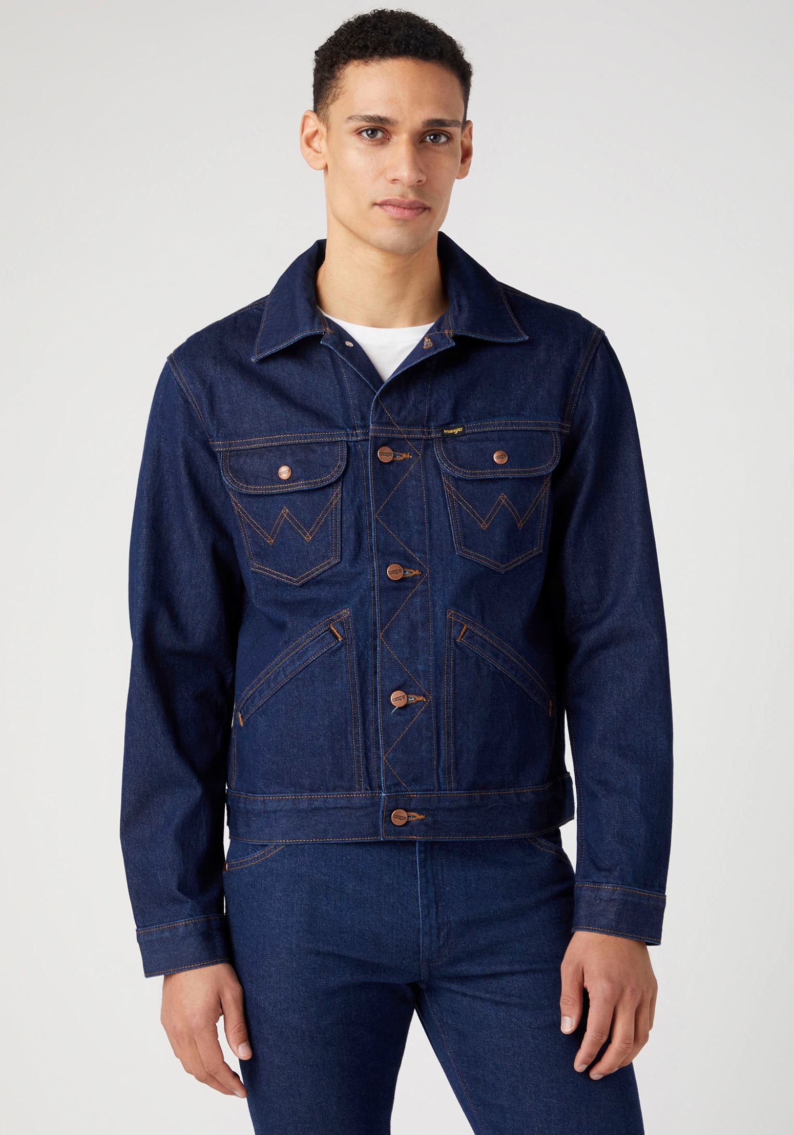 Wrangler Jeansjacke "124MJ", mit Ziernähten günstig online kaufen