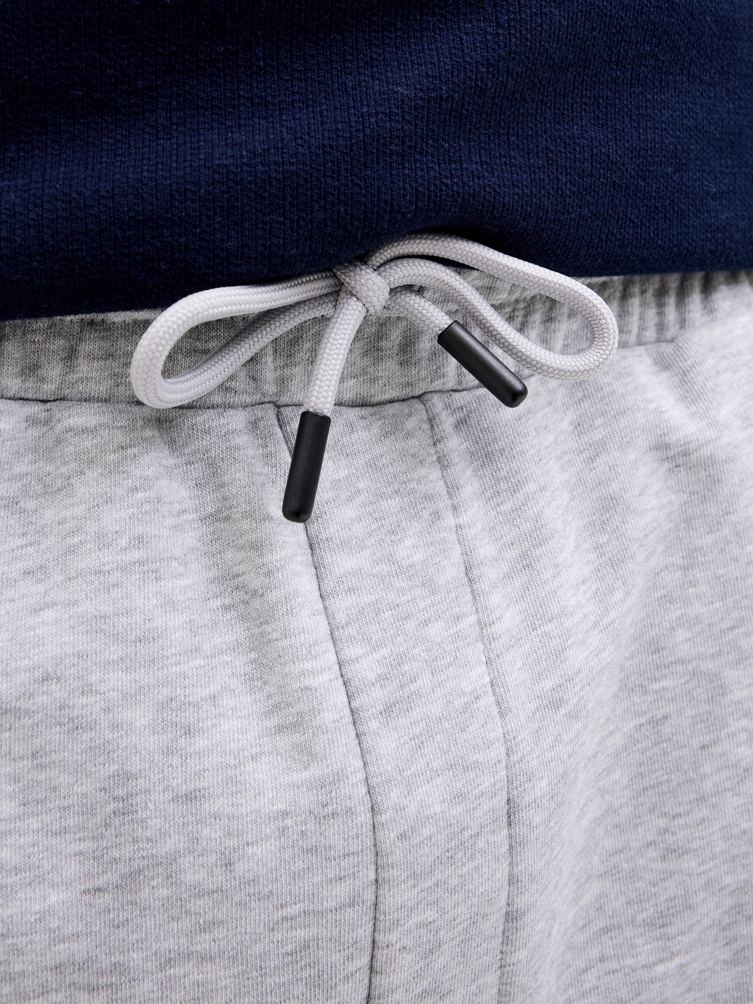 Sweatshorts JACK & JONES "JPSTGORDON mit elastischem Bund", Herren, Gr. XXL, N-Gr, grau (light grau melange), Web, Obermaterial: 61% Polyester, 39% Baumwolle, meliert, unifarben, slim fit kniefrei, Hosen Sweatshorts, unifarben, modisch, regular fit, Webst 3