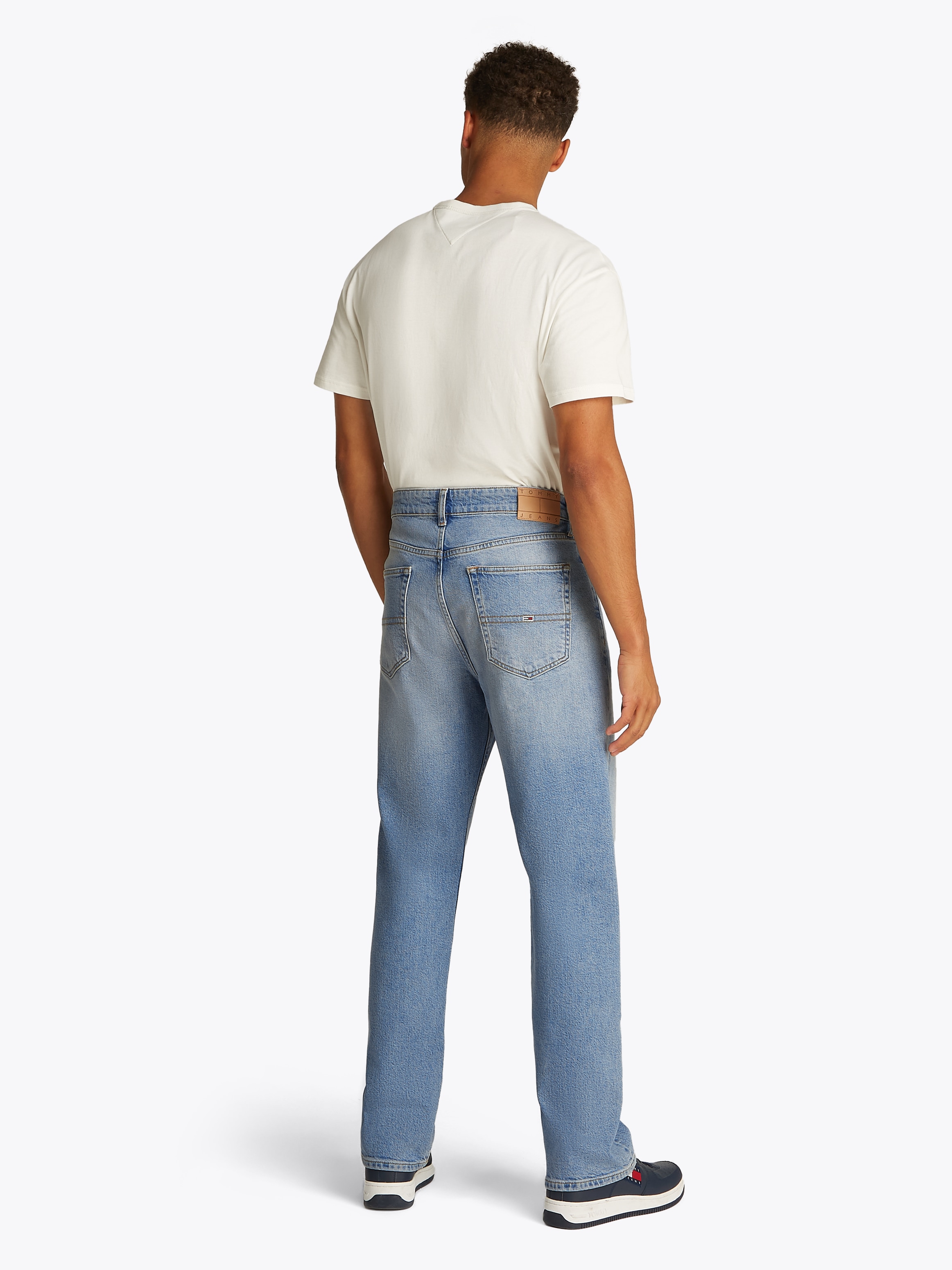 Tommy Jeans Regular-fit-Jeans »Otis Regular Straight«, Mit Gürtelschlaufen