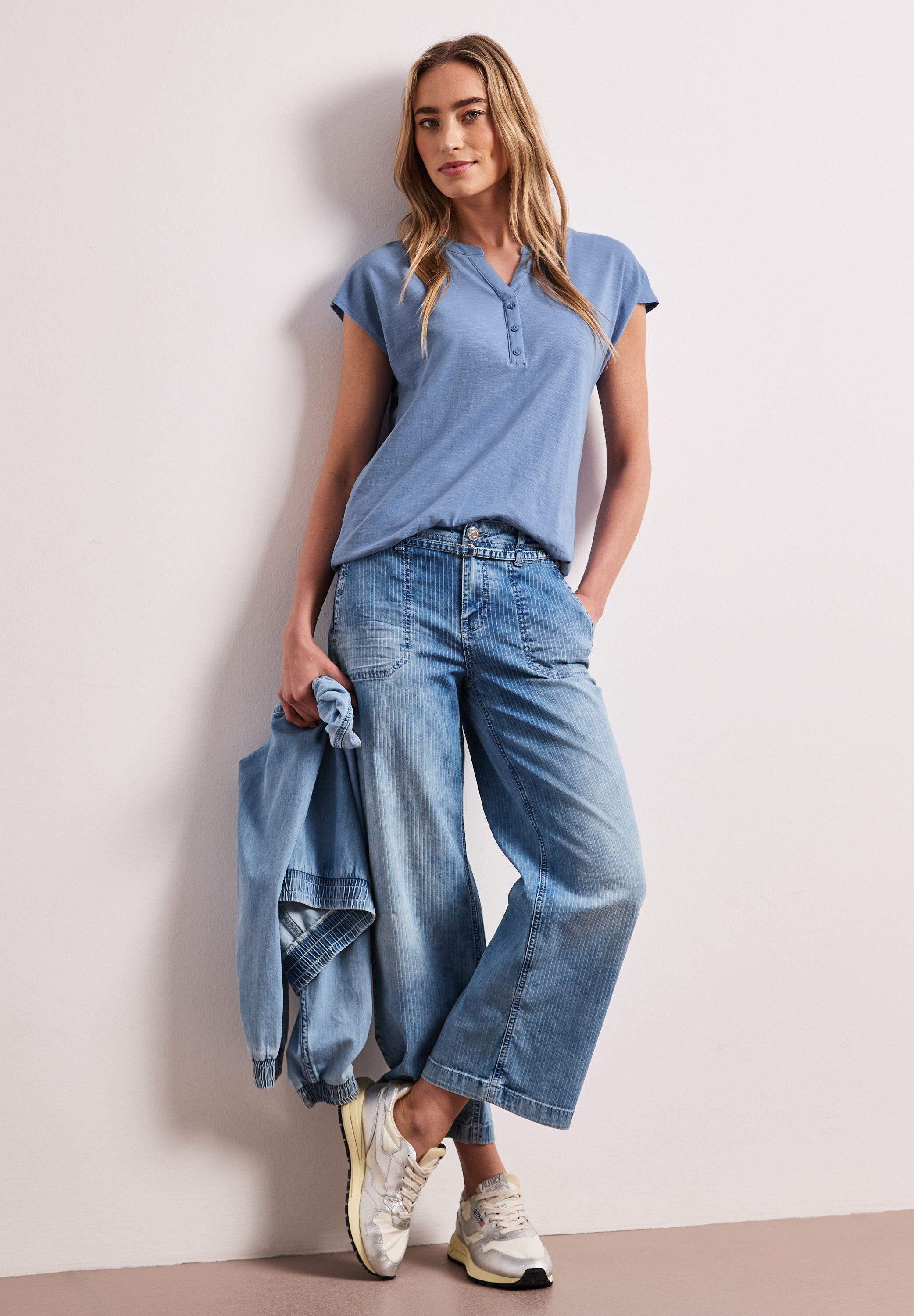 STREET ONE Shirttop Sommershirt mit Split Neck