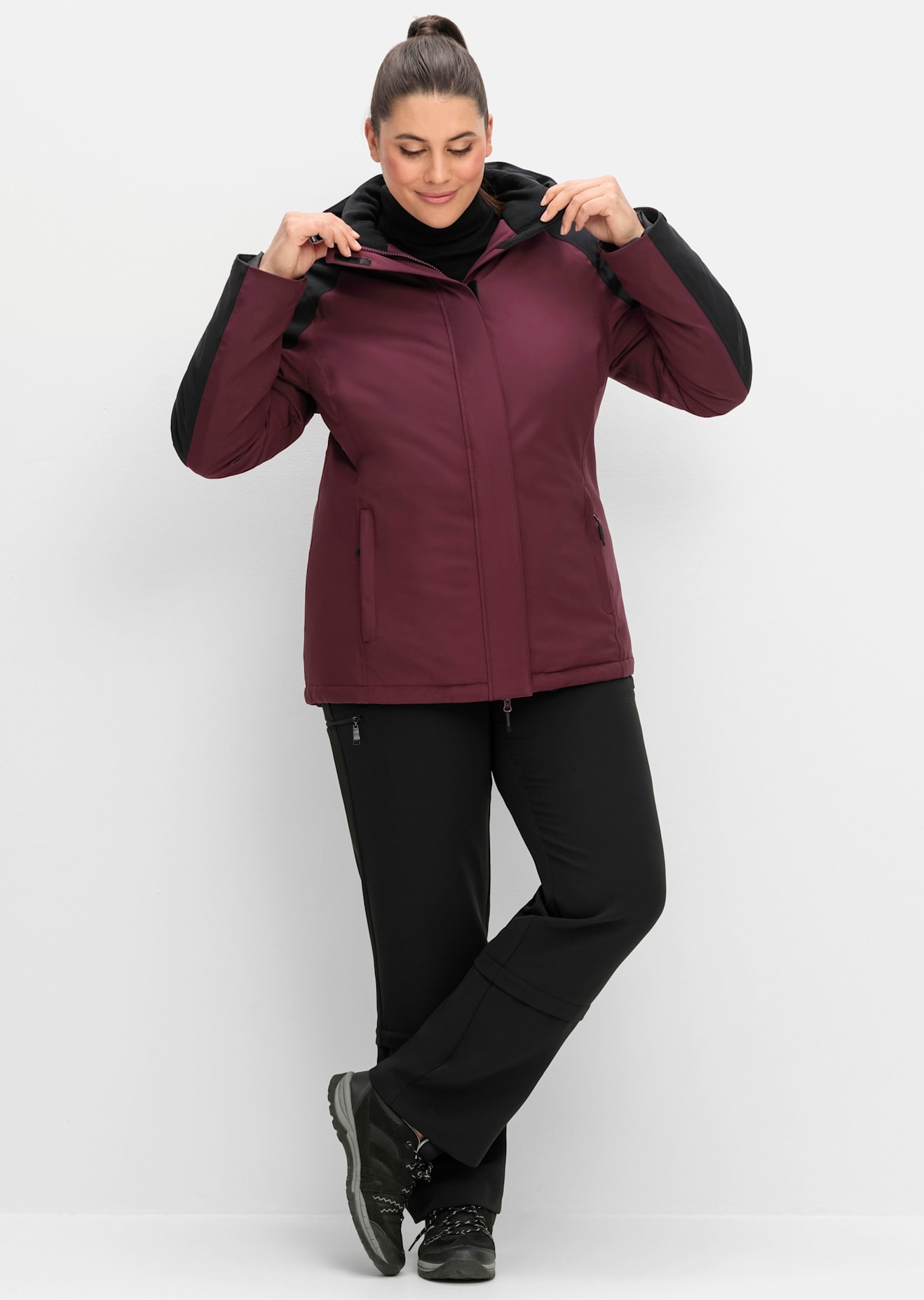 Sheego Outdoorjacke, mit Kapuze günstig online kaufen