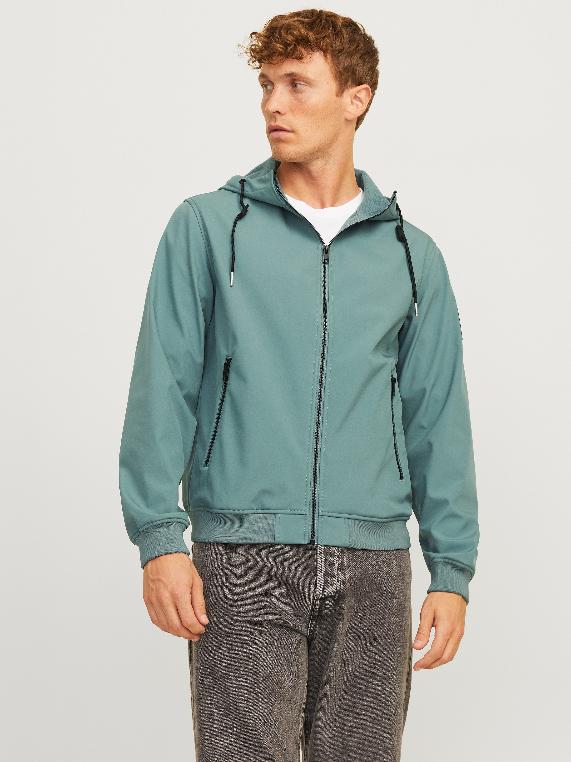 Jack & Jones Softshelljacke "JJEBASIC SOFTSHELL HOOD NOOS", mit Kapuze