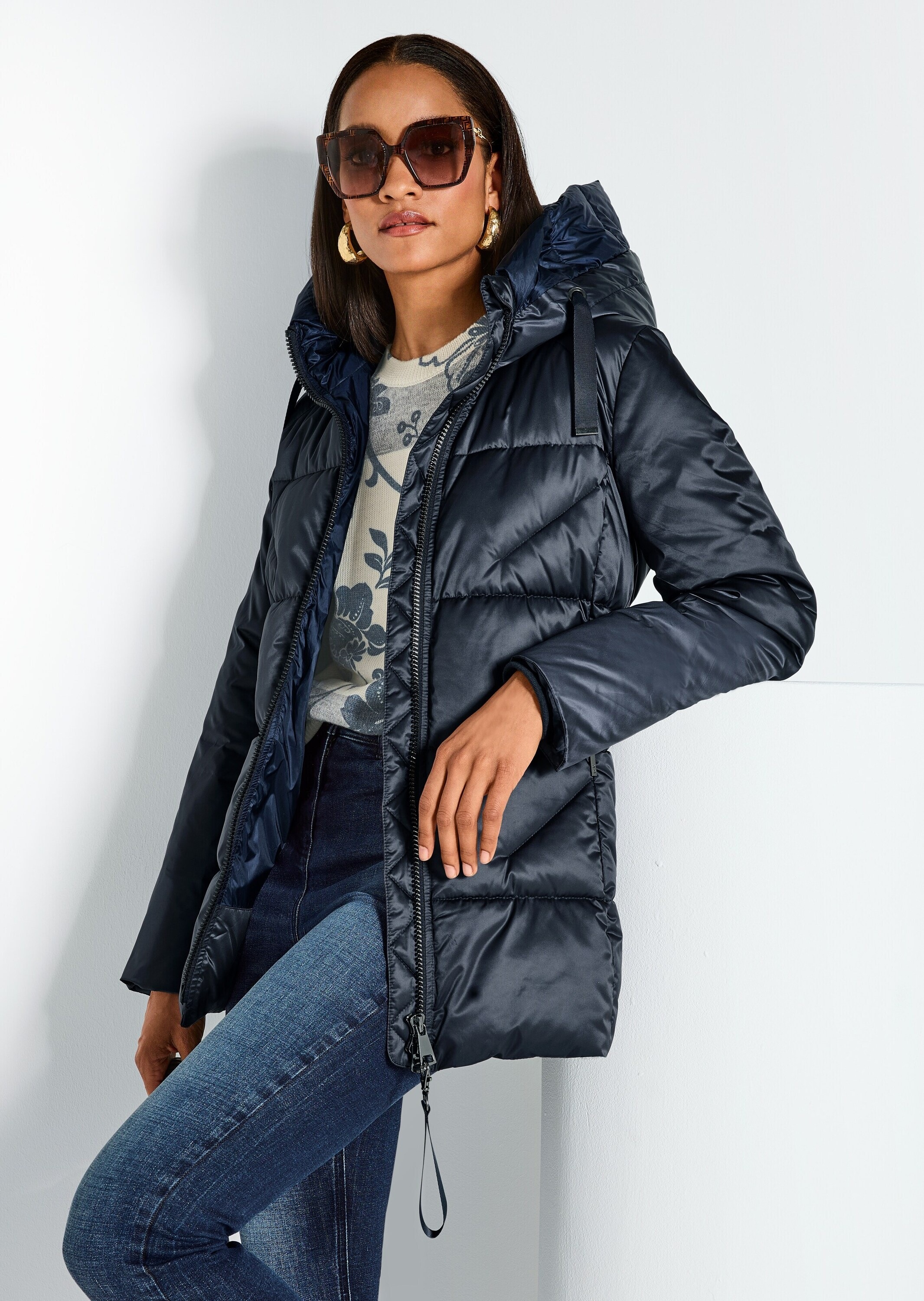MADELEINE Steppjacke »Steppjacke Wattierte Steppjacke mit Kapuze«