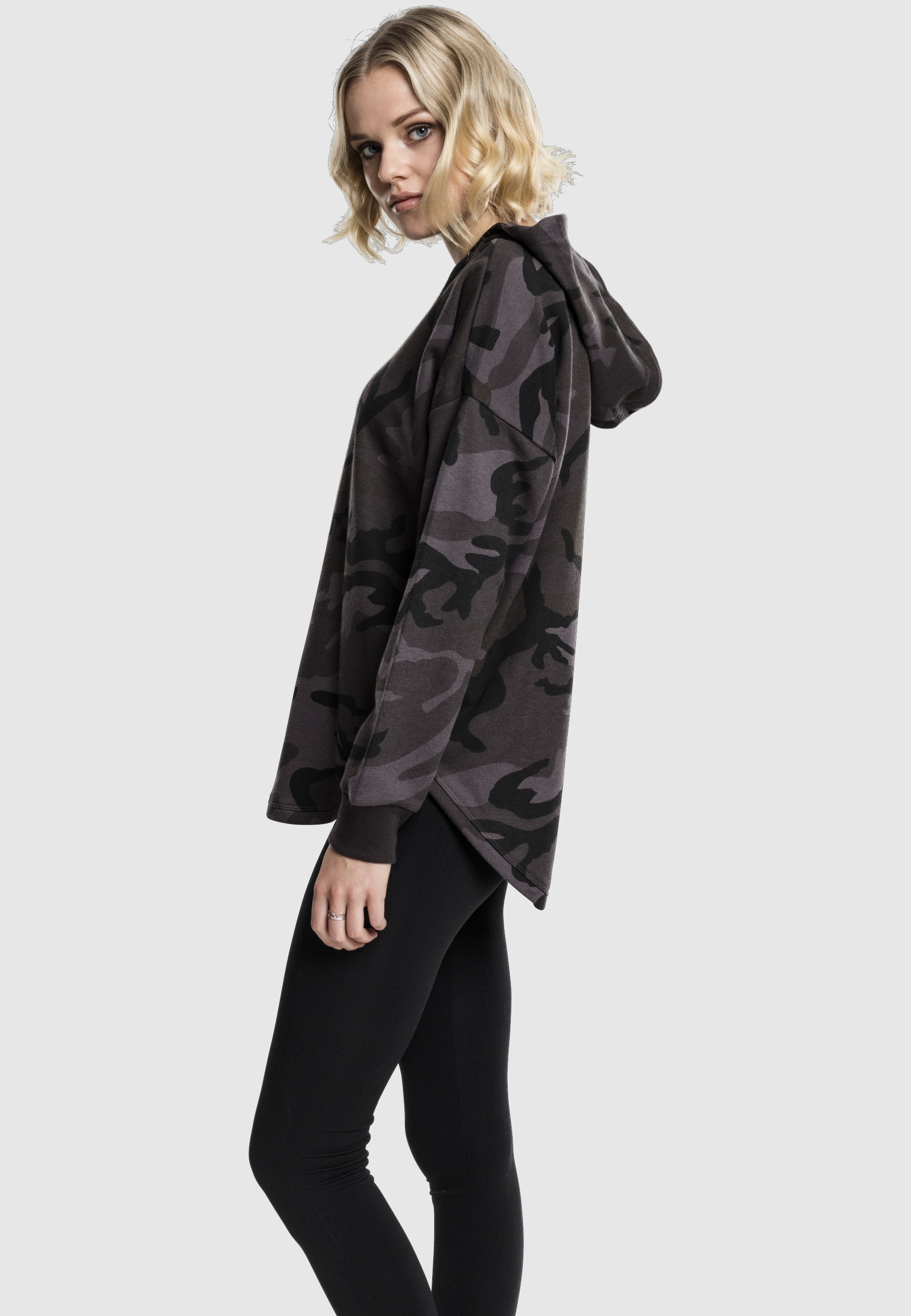 URBAN CLASSICS Sweatshirt »Urban Classics Damen Ladies Oversized Camo Hoody«, 1 Stk.
