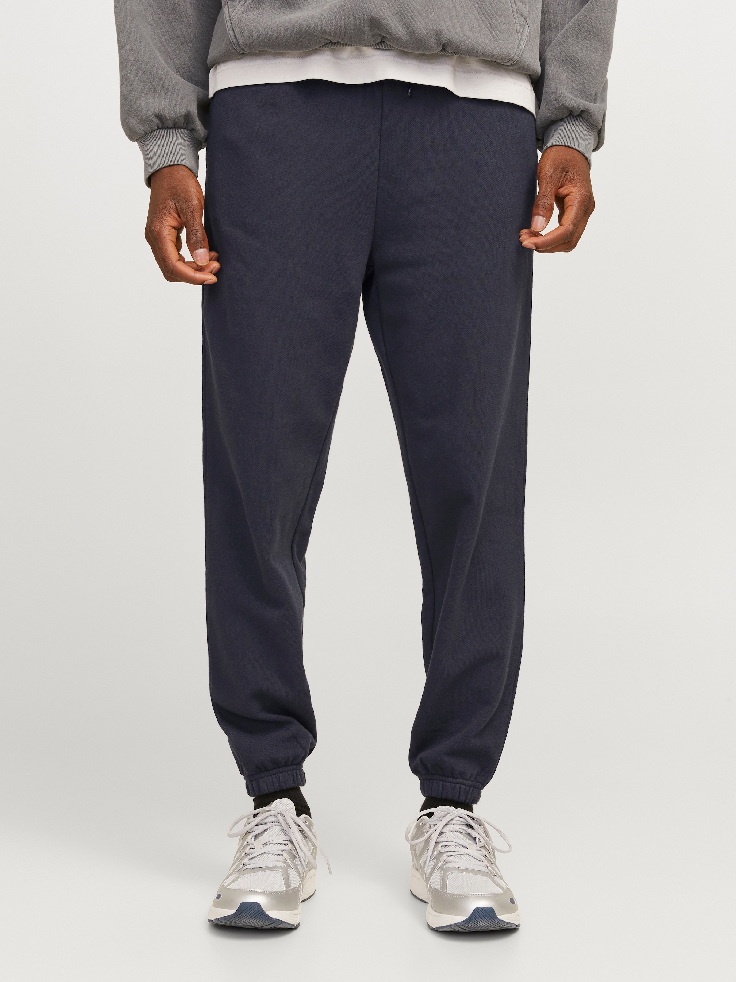 Sweathose »JPSTGORDON JJCHARGE SWEAT PANTS IMP«, mit elastischem Bund