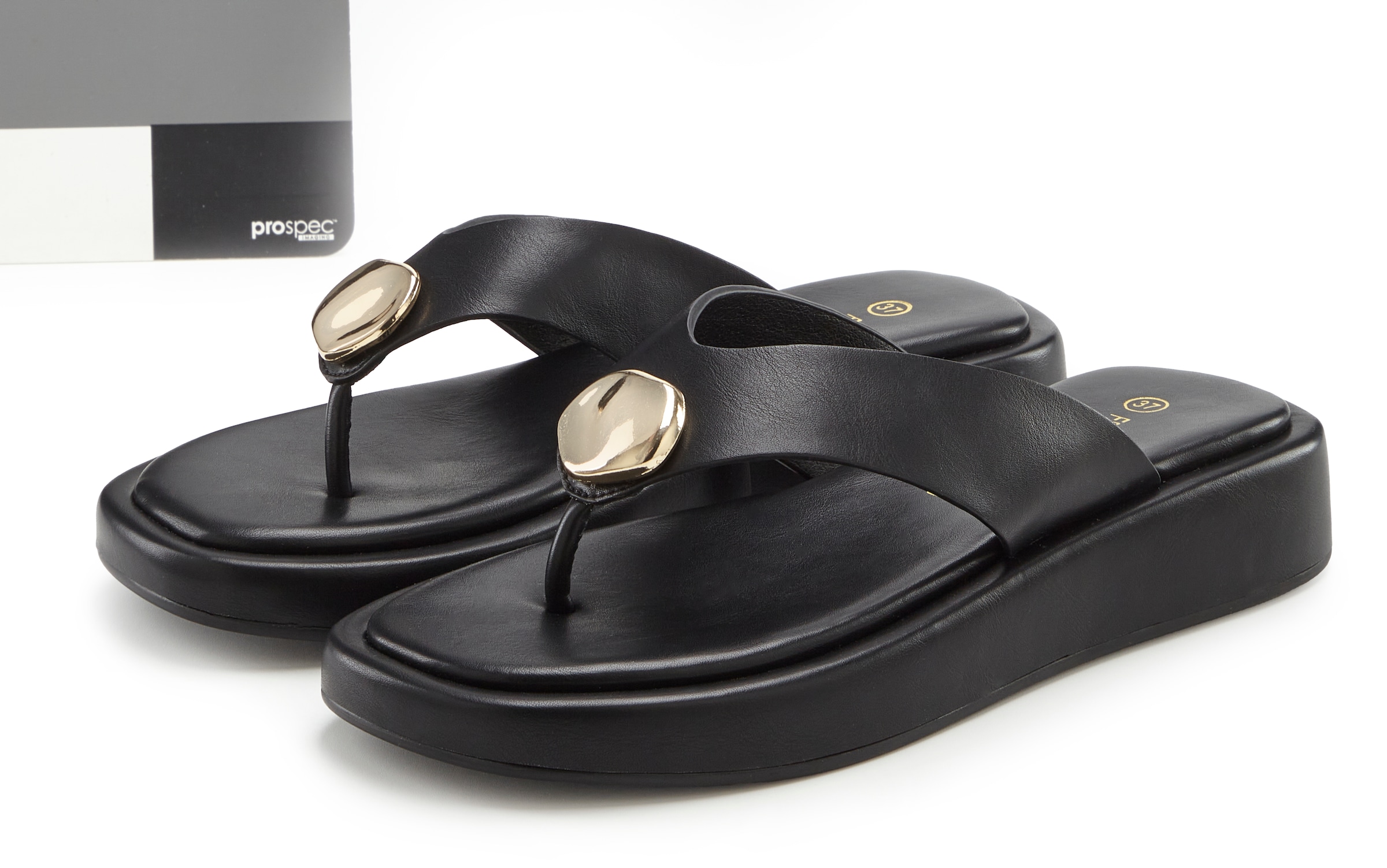 French Connection Zehentrenner »Sandale, Pantolette,«  Zehentrenner, Badeschuh mit Schmuckelement VEGAN