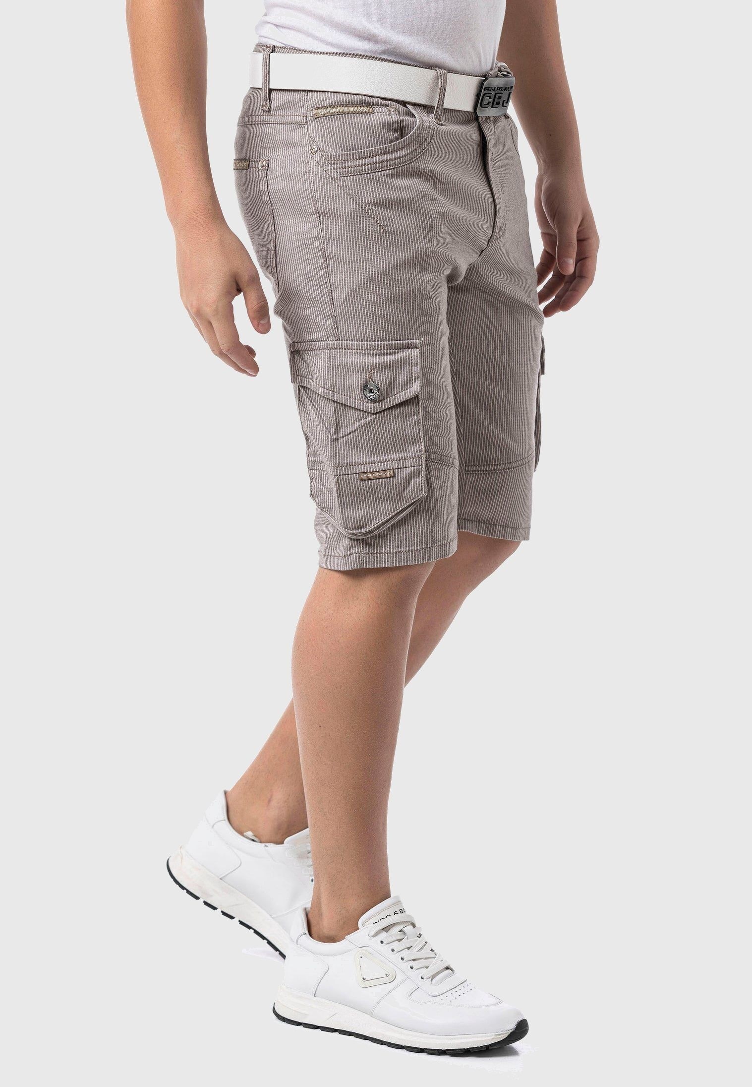Cipo & Baxx Stoffhose »Hosen«, im Streifen-Look