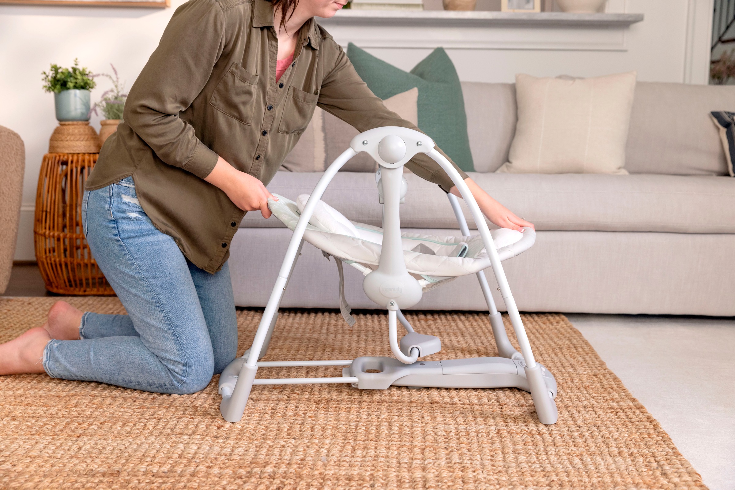 Thumbnail - ingenuity Babywippe "Cozy Spot Swing n Go Portable Swing" bis 9 kg mit Sound-Effekt