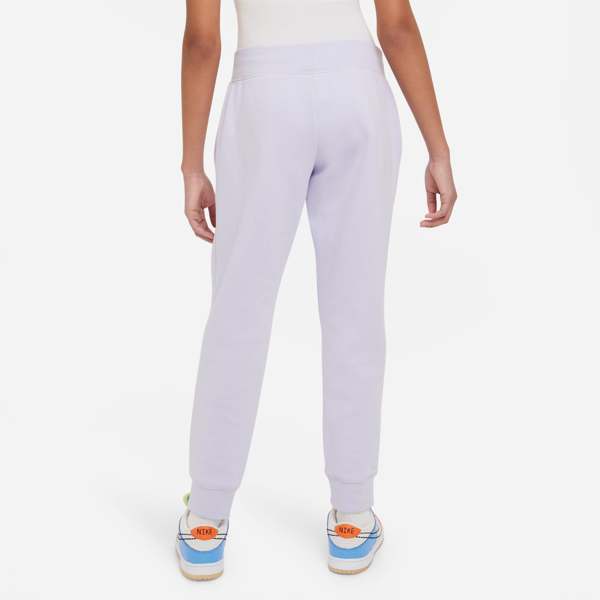Nike Sportswear Jogginghose »Club Fleece Big Kids' (Girls') Pants«, Jogginghose für Kinder aus weichem French Terry Material
