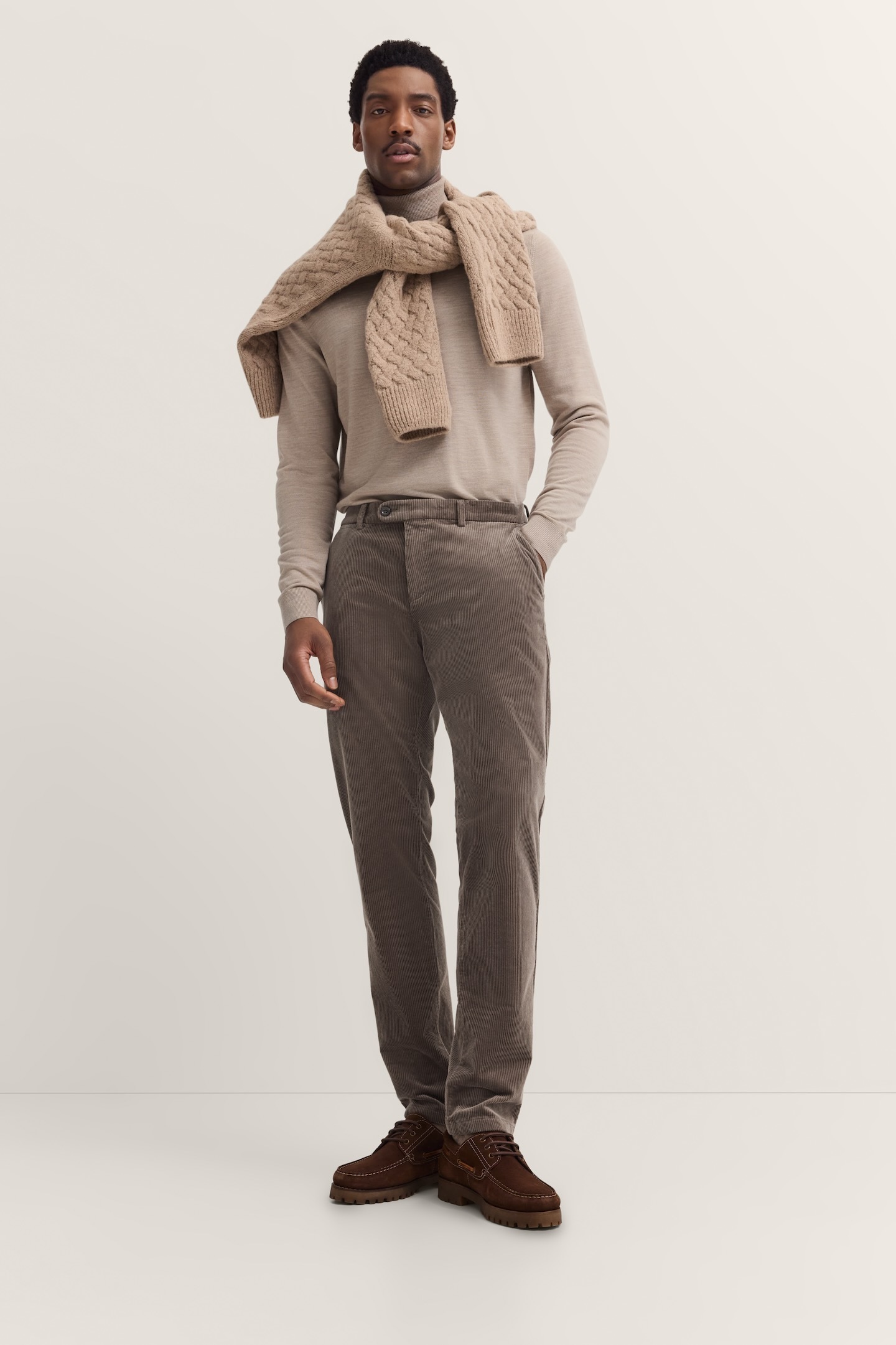 bugatti Cordhose »Modern Fit«, mit Soft Touch & Stretch-Komfort