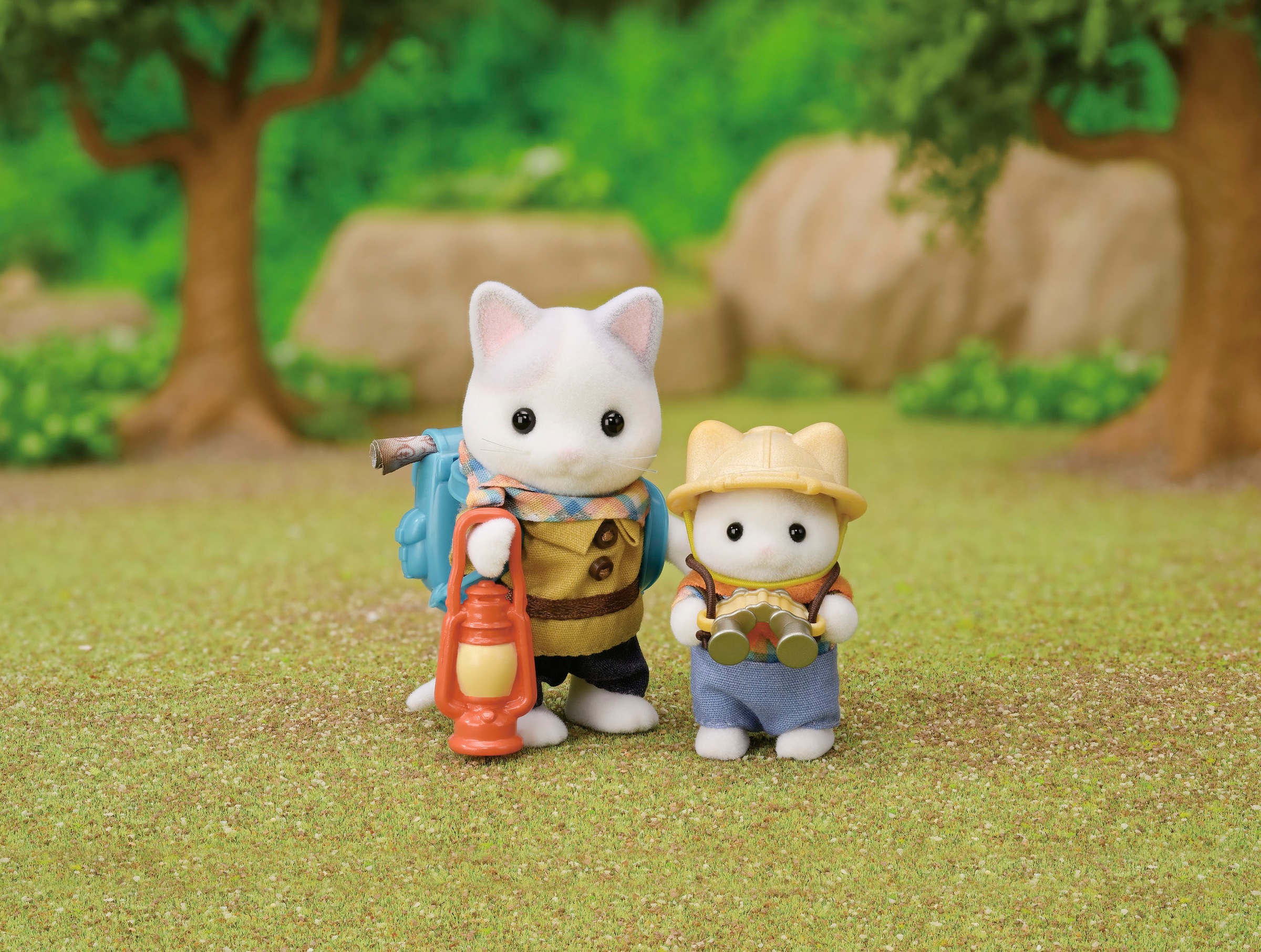 Sylvanian Families Spielfigur »Abenteuer Entdecker Set mit zwei Figuren (5763)«