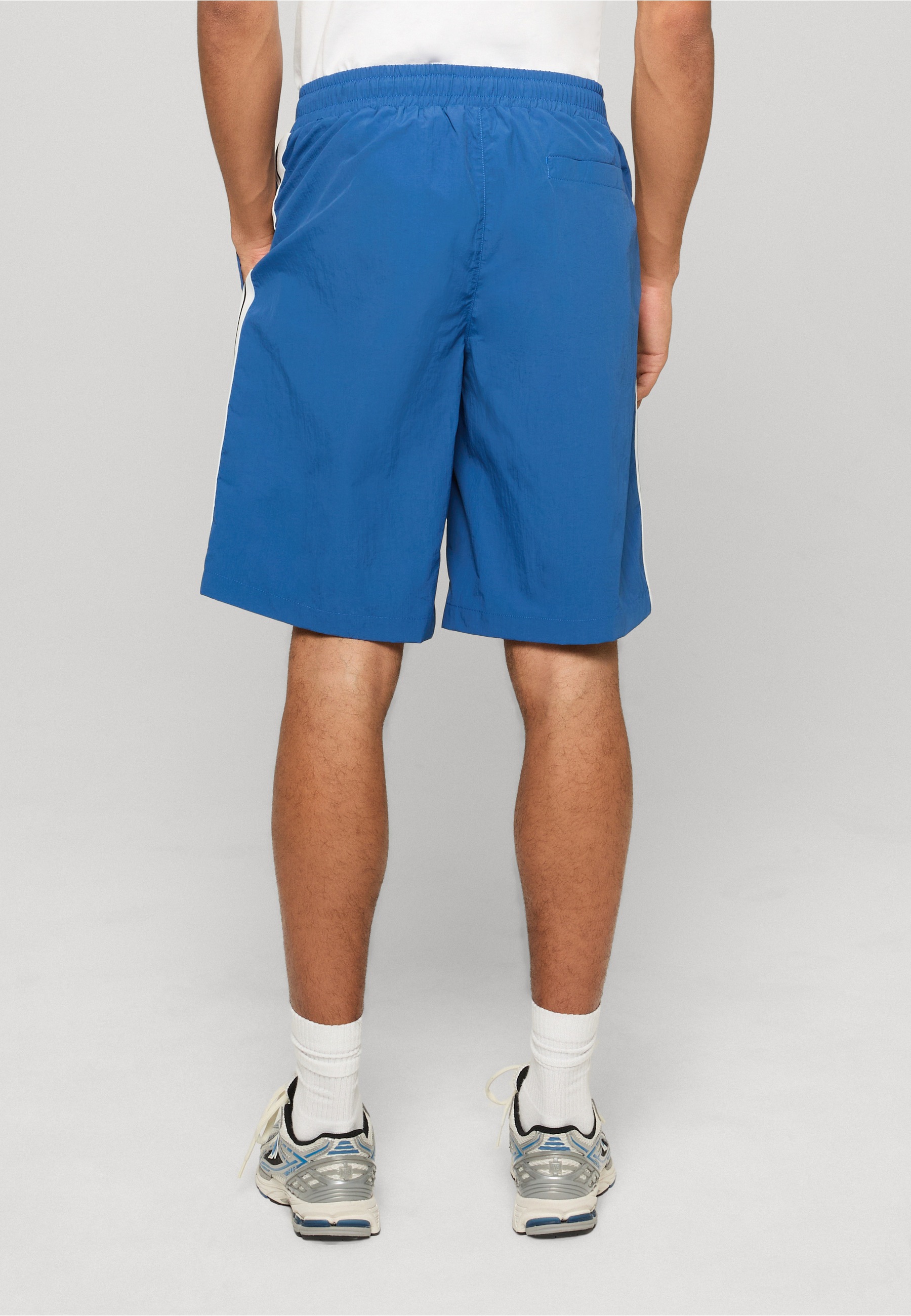 URBAN CLASSICS Badeshorts »Urban Classics Board Shorts With Patched Stripe«