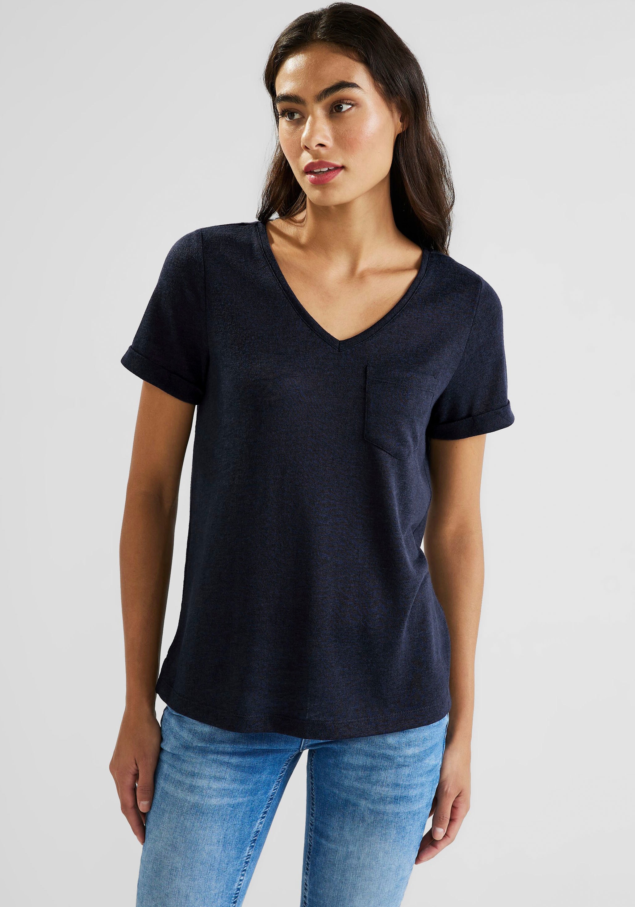 STREET ONE Kurzarmshirt mit großem V-Ausschnitt