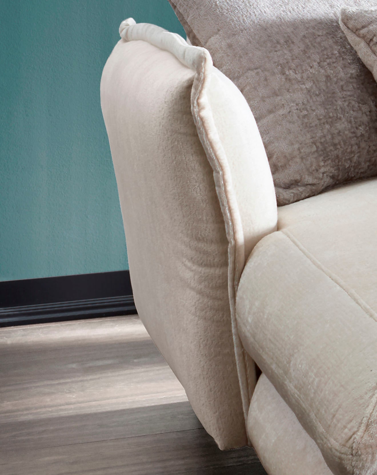 INOSIGN Ecksofa »Lazio modern und bequem, schmale Armlehnen, tolle Detailverarbeitung«, zwei verschiedene Fußfarben wählbar