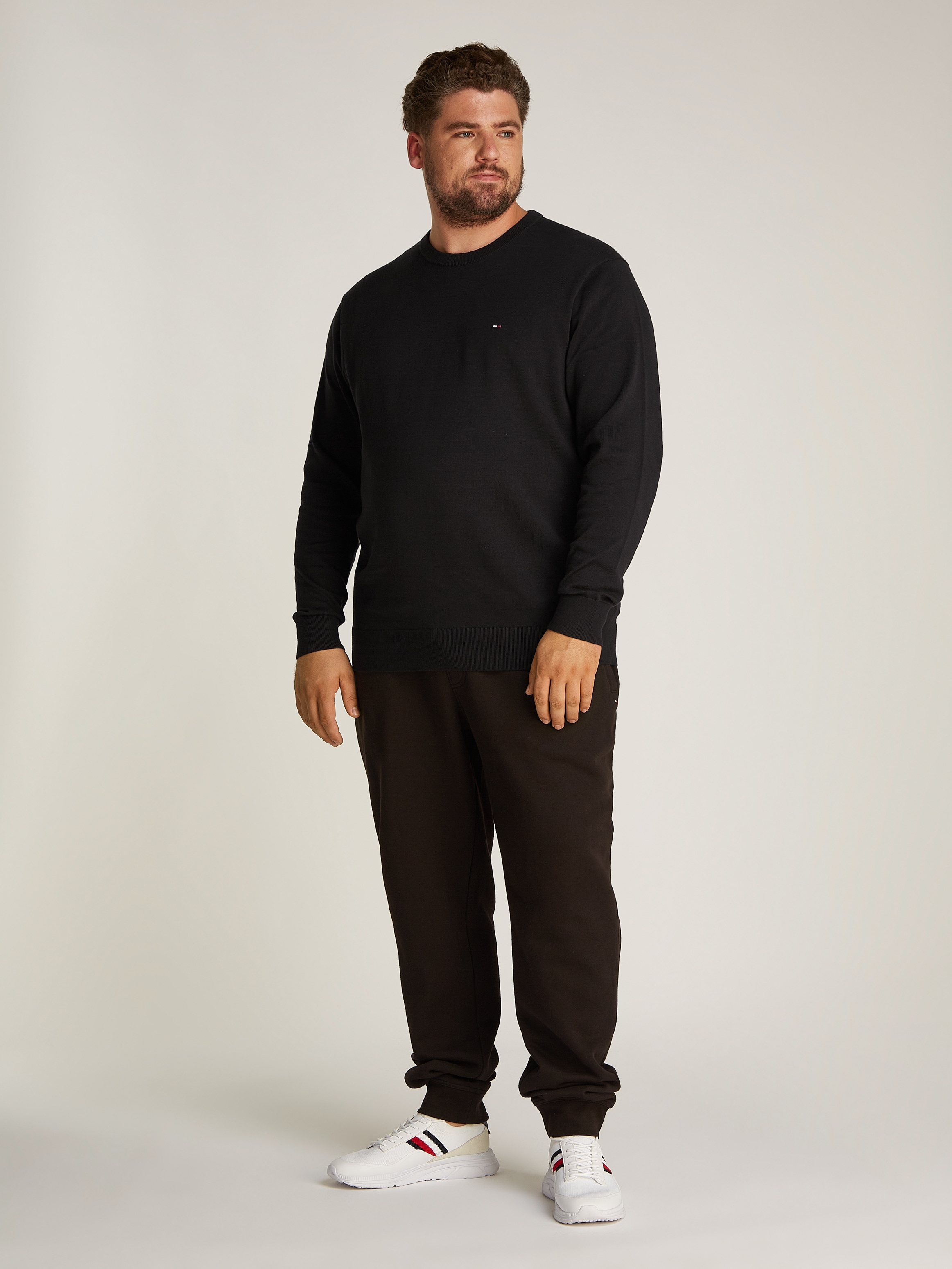 Tommy Hilfiger Big & Tall Rundhalspullover »BT-ESSENTIAL COTTON CREW NECK-B«, in Großen Größen, Logostickerei