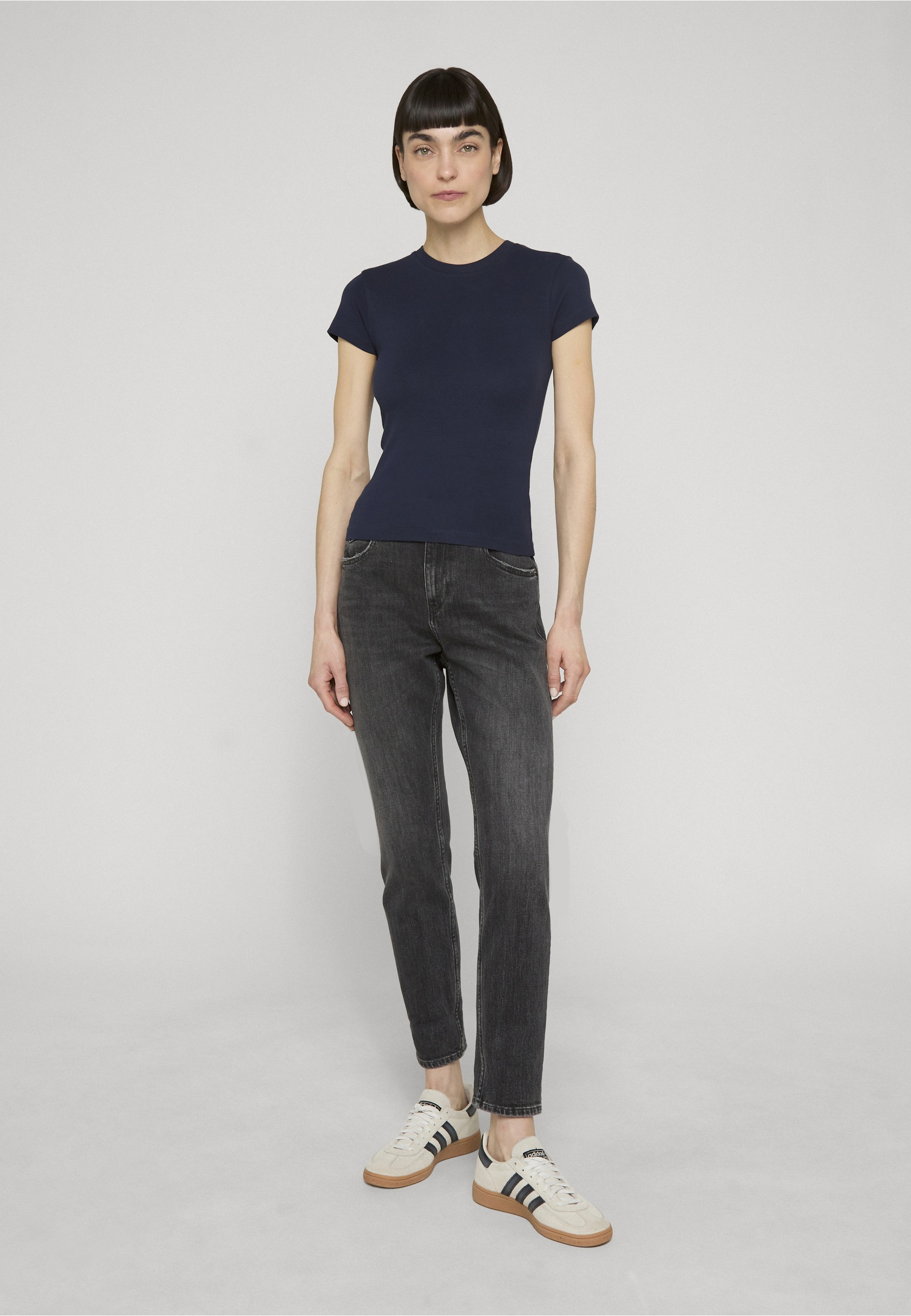 URBAN CLASSICS T-Shirt »Urban Classics Ladies Short Slim Tee 5-Pack« 1