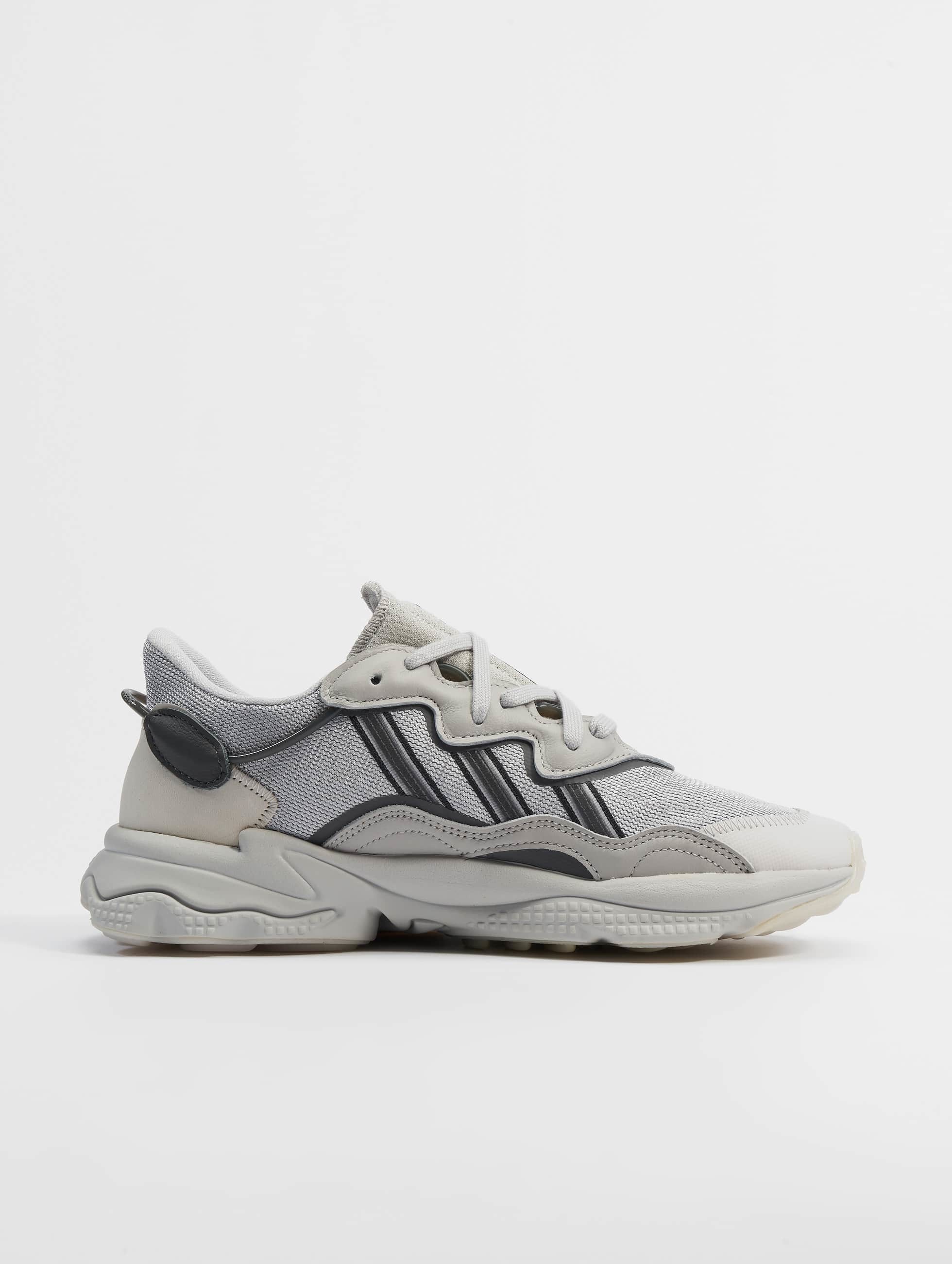 Trainingsschuh »Herren adidas Ozweego Schuhe«, (1 tlg.)