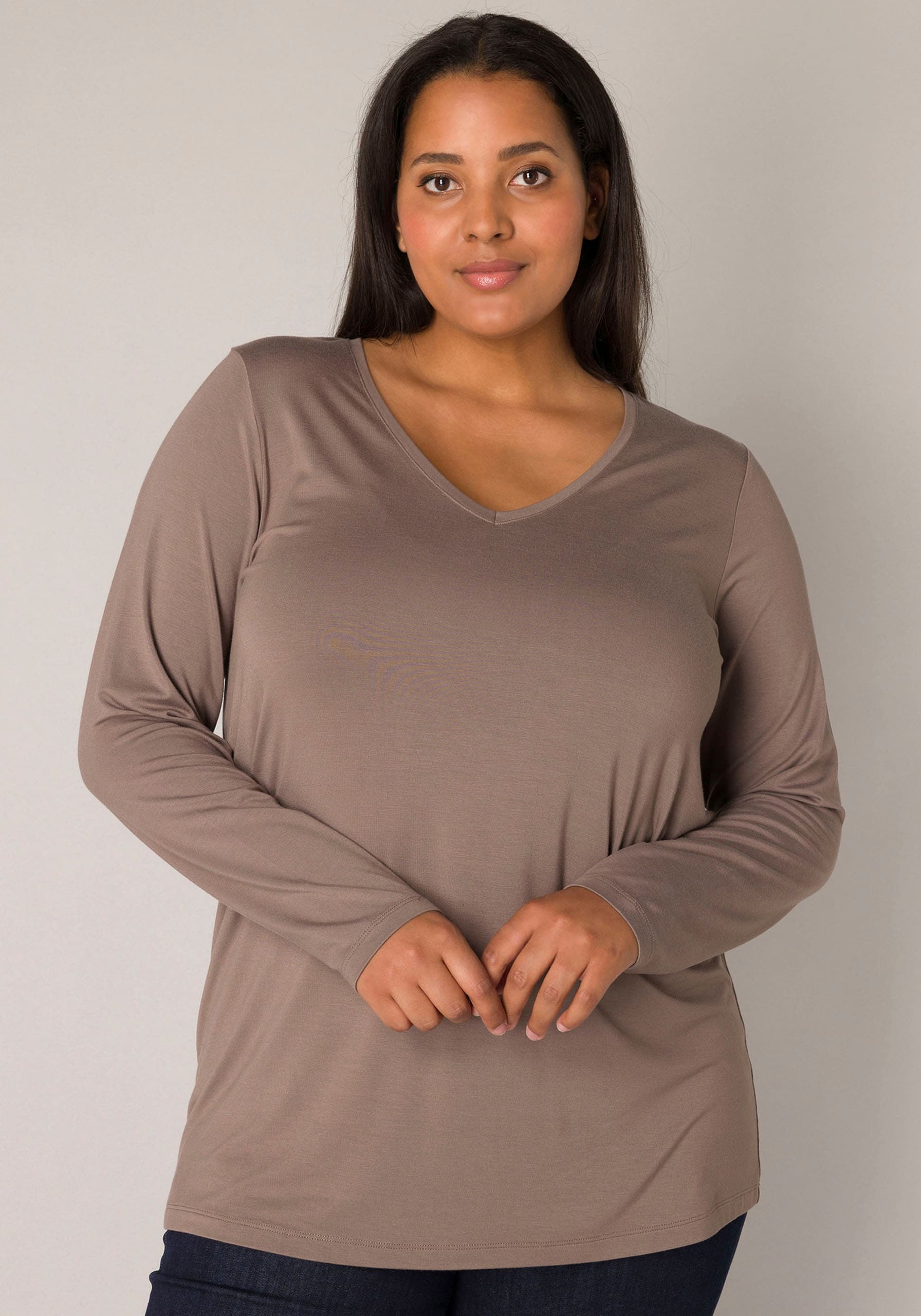 Base Level Curvy Langarmshirt "Alize" Weiche, Leicht Glänzende Qualität