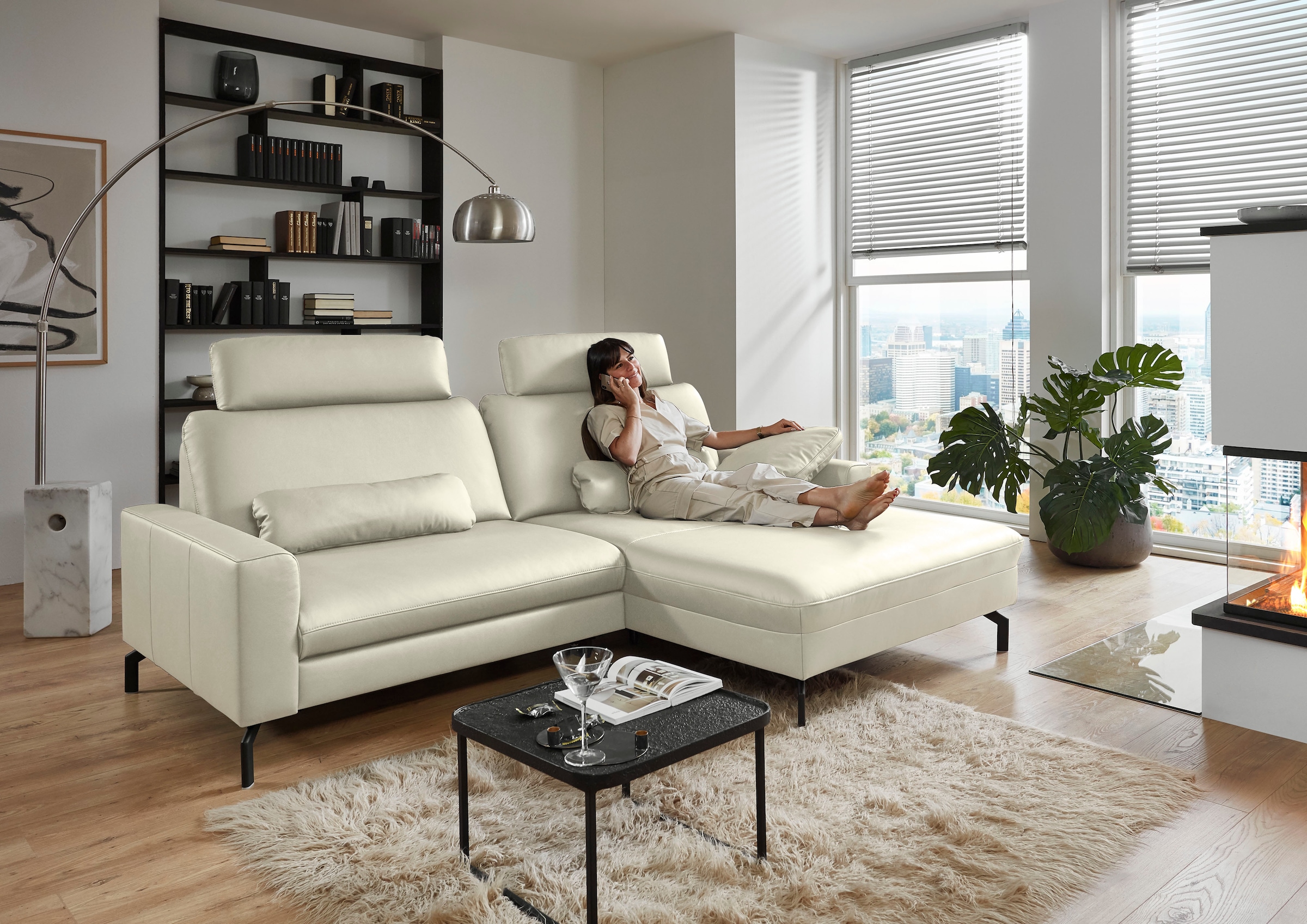 Die PlanBar Ecksofa "PN-EM20028 L-Form mit Kopfstützen" wahlweise mit motor günstig online kaufen