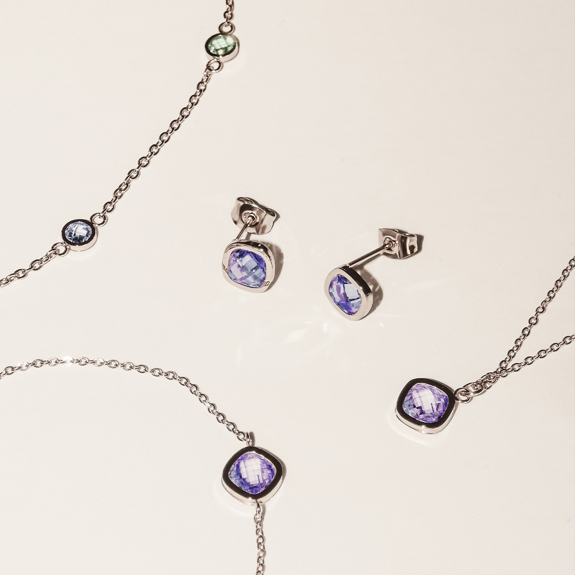 Tamaris Kette mit Anhänger »Shiny Stones« mit Zirkonia (synth.)