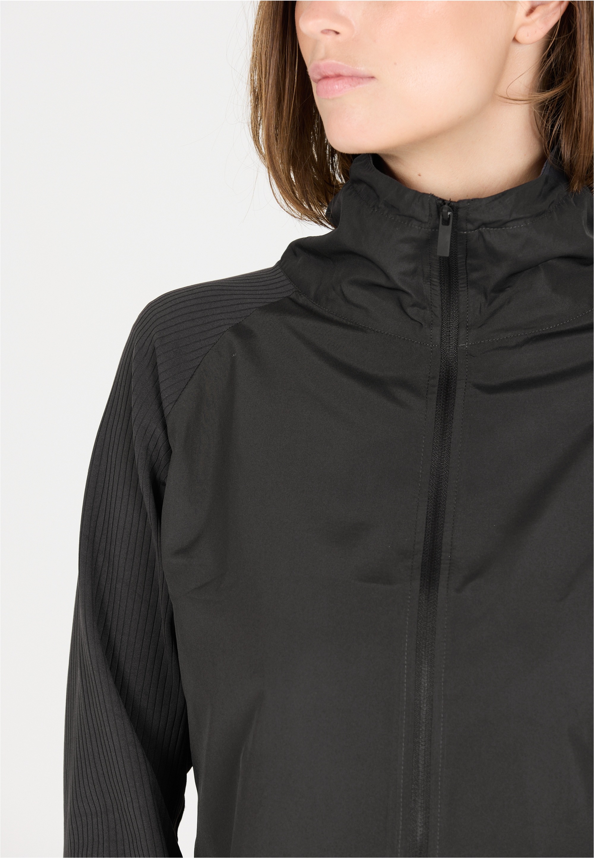 ATHLECIA Outdoorjacke »Aiana«, in atmungsaktiver Stretch-Qualität