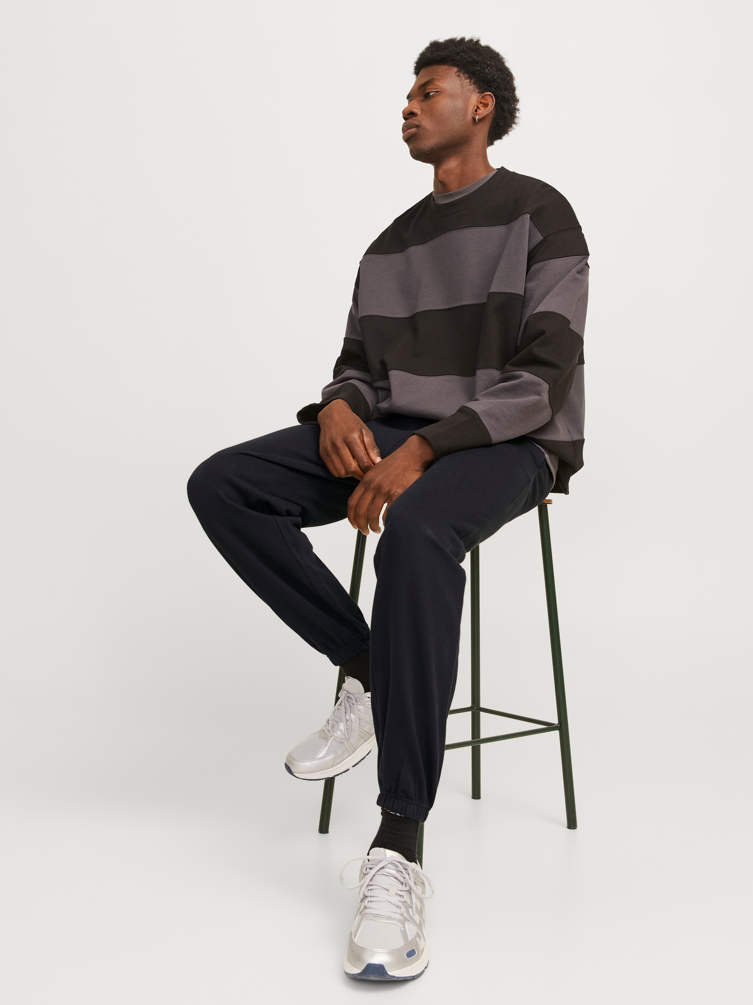 Jack & Jones Sweathose »JPSTGORDON mit Kordel und elastischem Bund«, unifarben, modisch, regular fit, Baumwollmischung