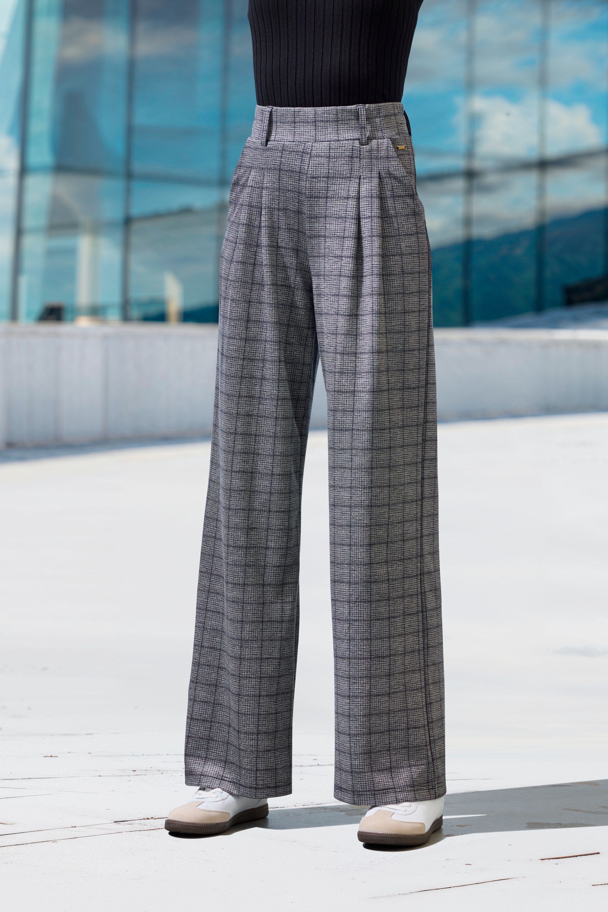 LASCANA Schlupfhose  mit Ajourstrickmuster