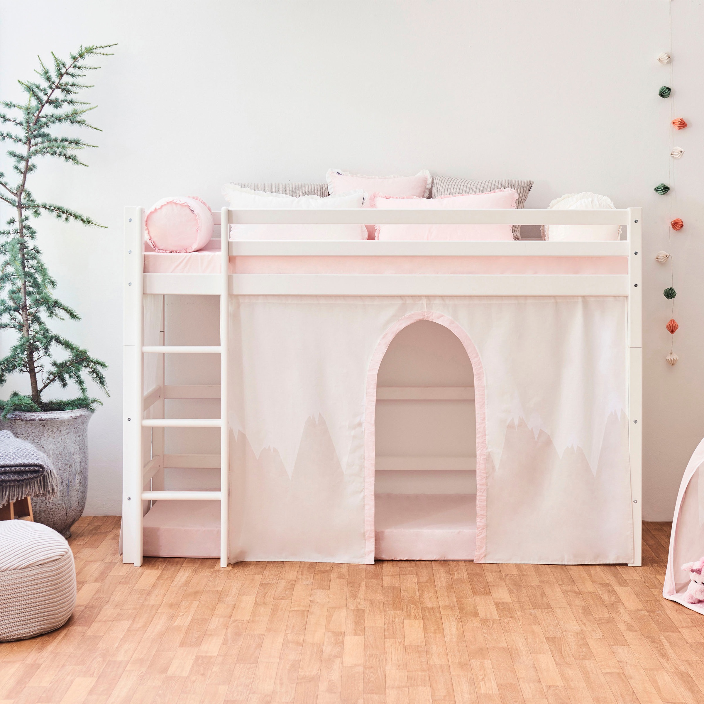 Hoppekids Hochbett "Winter Wonderland" 90x200cm mit Vorhang & Matratze", (S günstig online kaufen