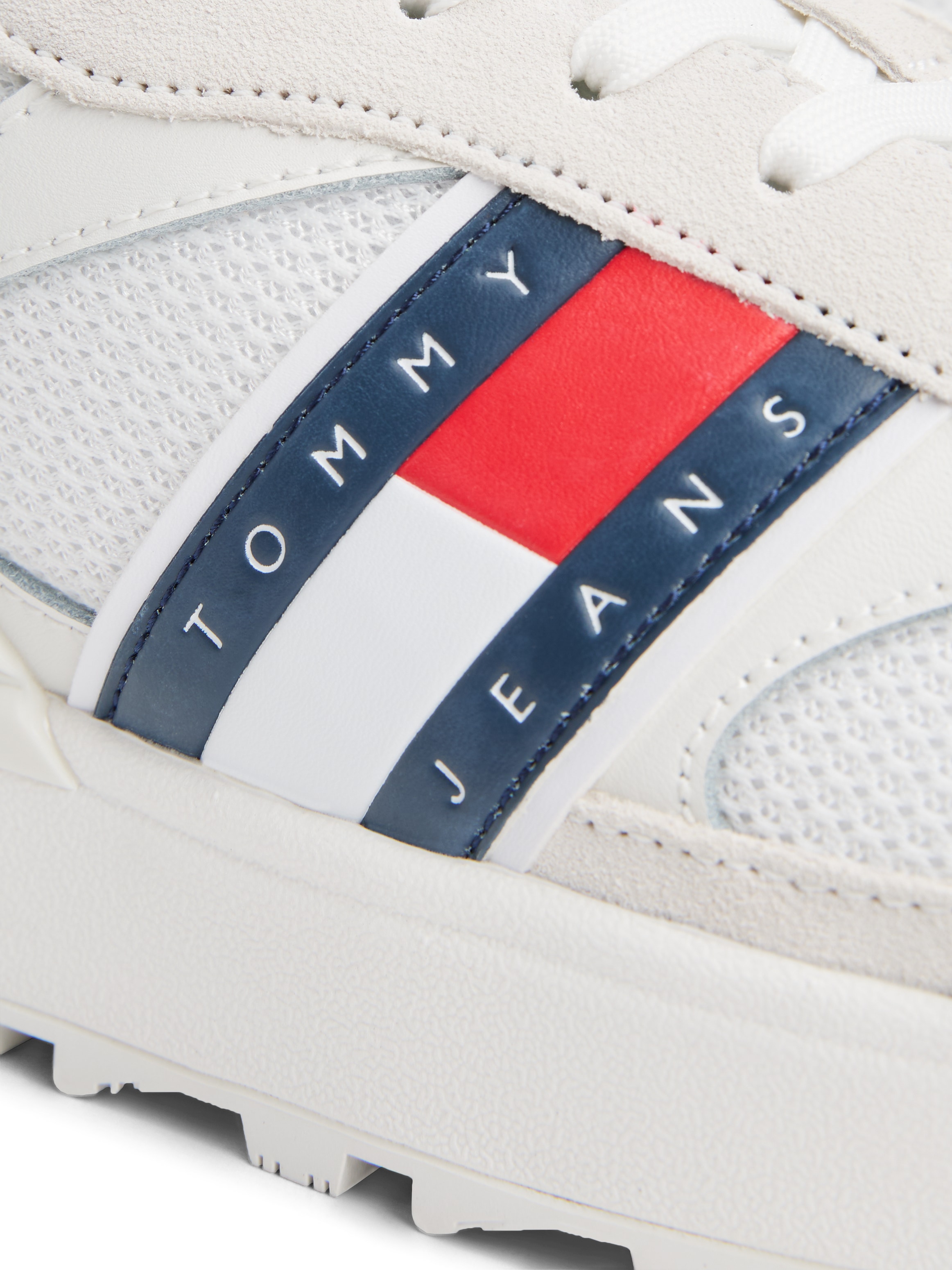 Tommy Jeans Sneaker »TJM TECHNICAL RUNNER ESS«, Freizeitschuh, Halbschuh, Schnürschuh mit gepolstertem Schaftrand