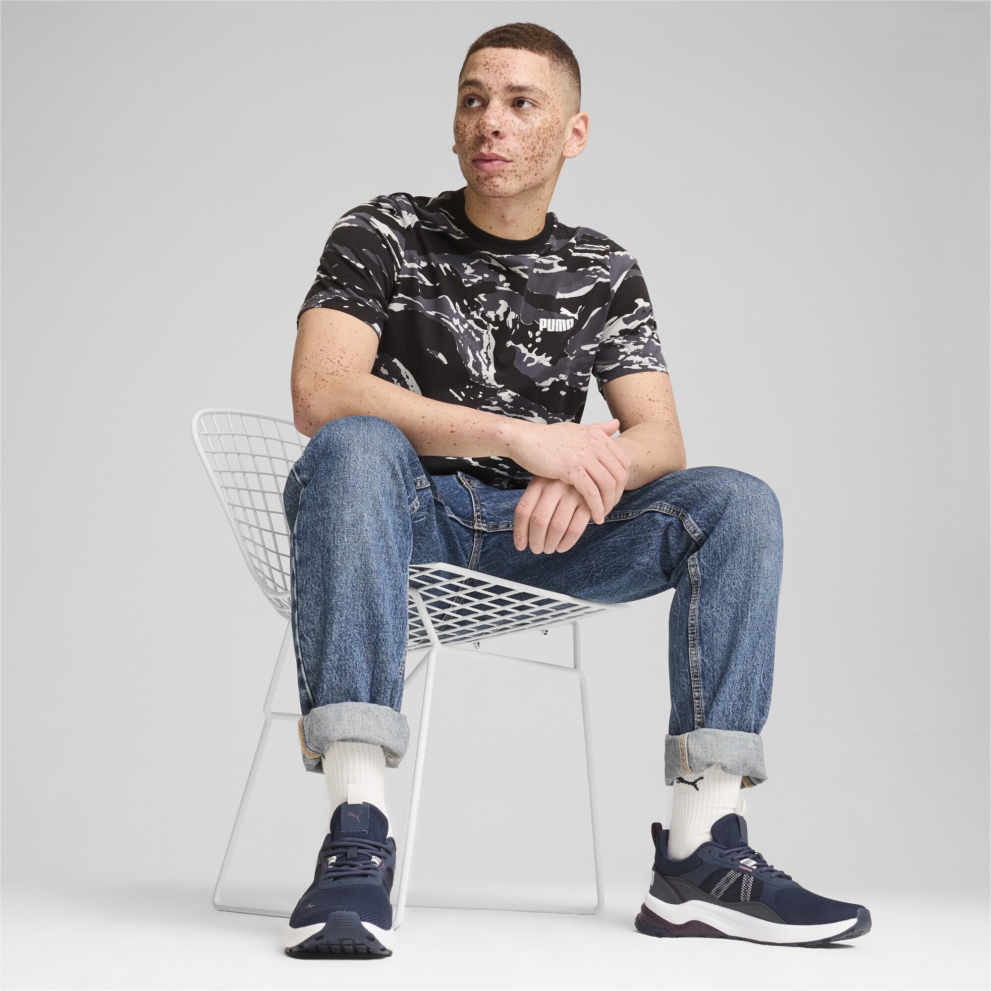 PUMA T-Shirt »ESS+ CAMO Graphic T-Shirt Herren«