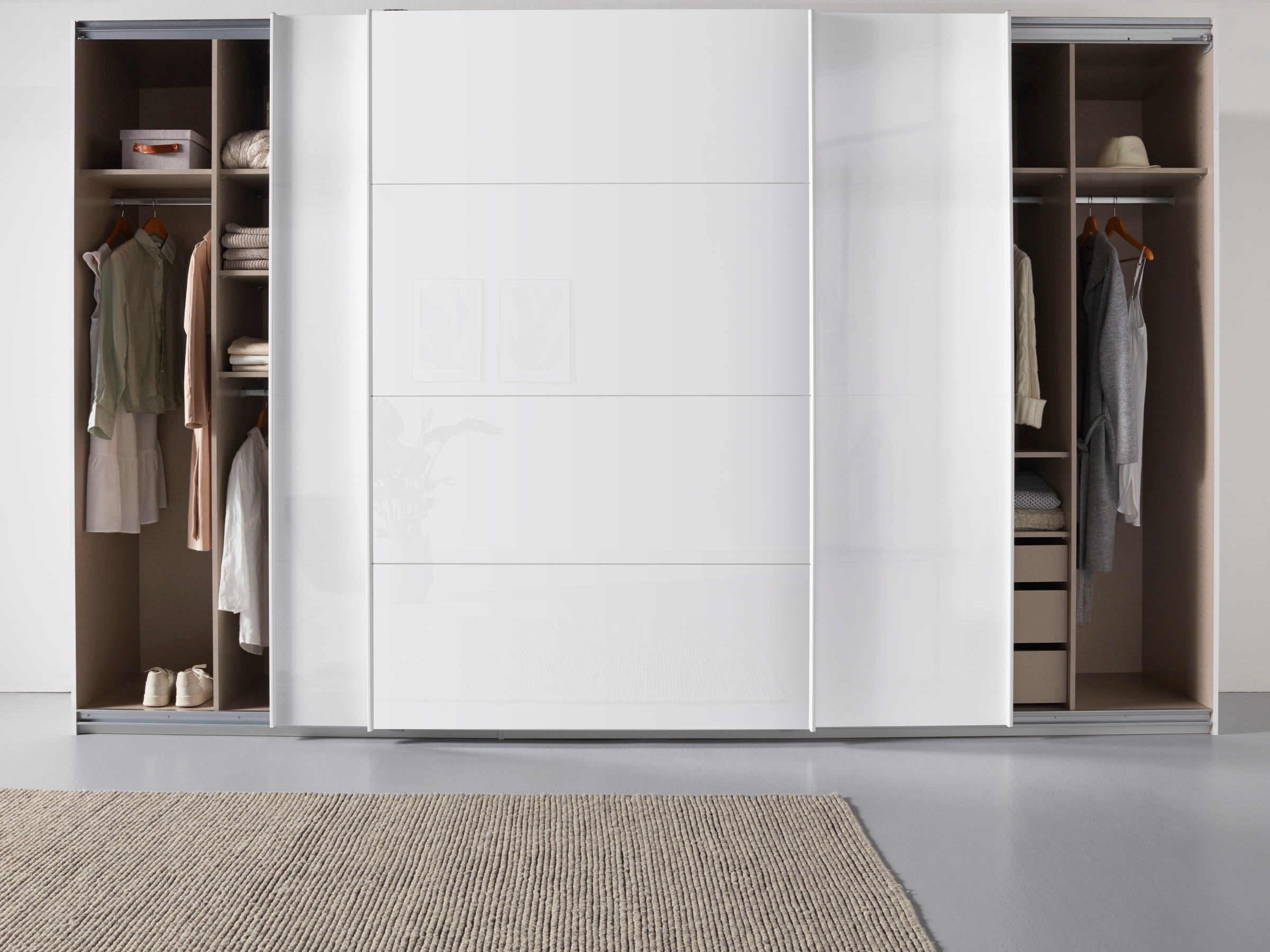 rauch Schwebetürenschrank »Kleiderschrank Schrank Garderobe TOPSELLER OTELI inkl. Inneneinteilung«, mit 3 Innenschubladen sowie zusätzlichen Einlegeböden MADE IN GERMANY
