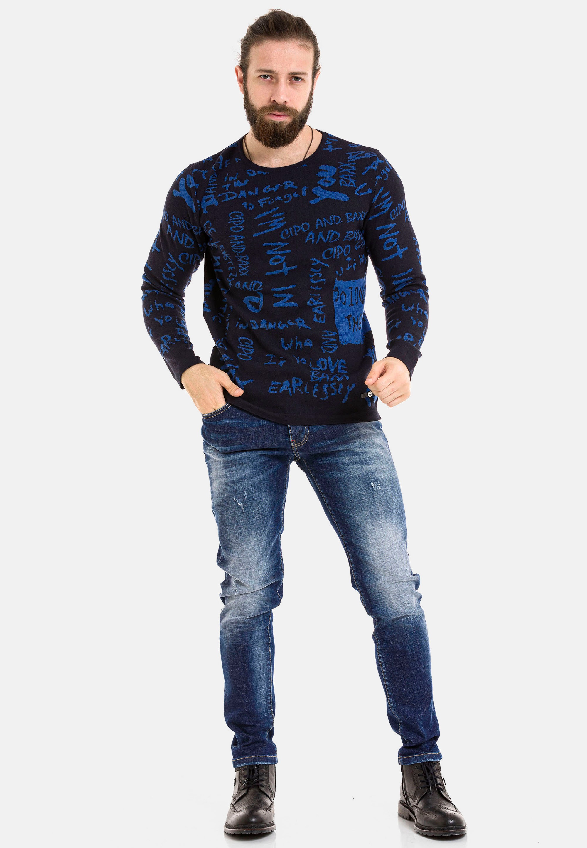 Cipo & Baxx Strickpullover, mit trendigem Schriftzug-Design