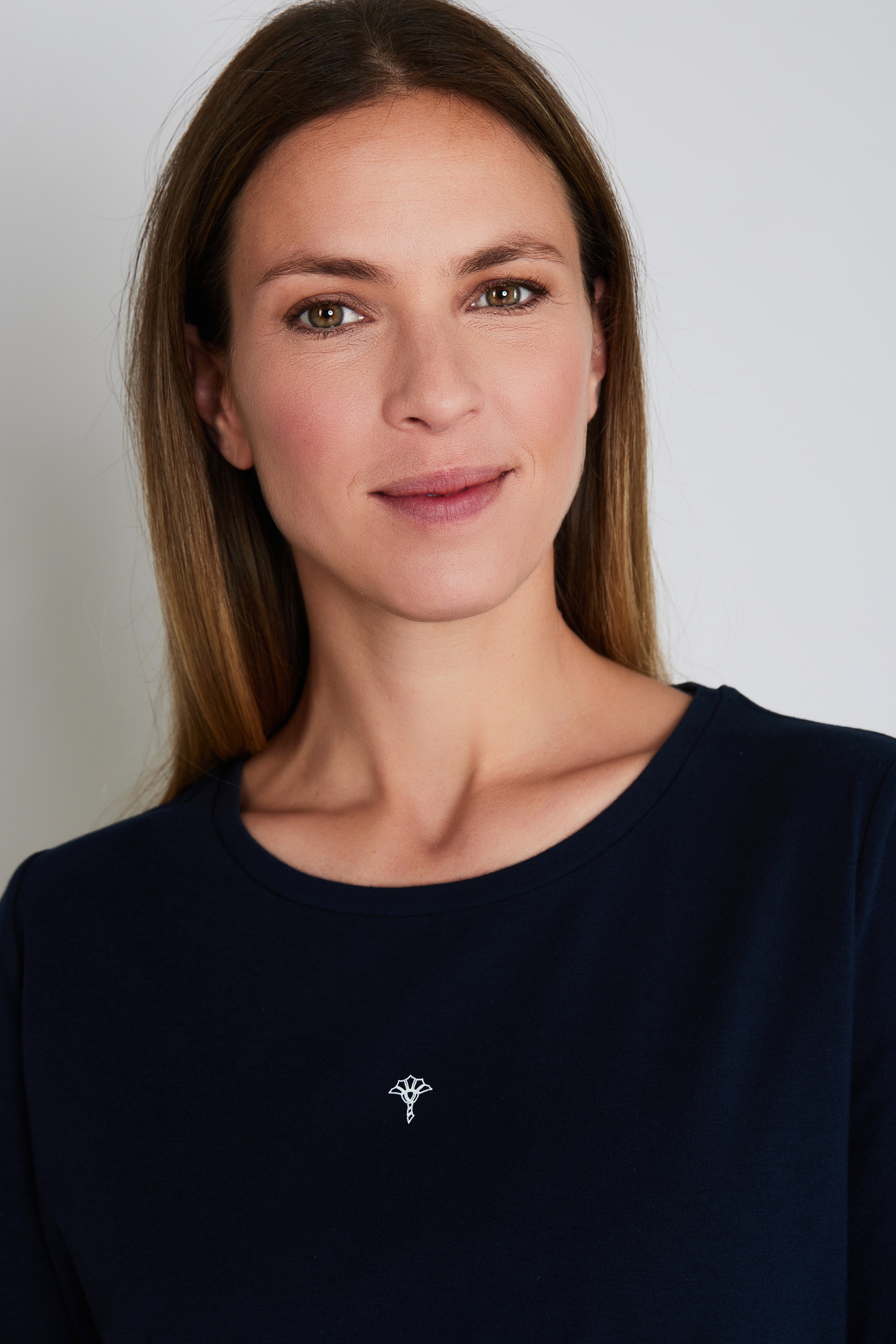 JOOP! T-Shirt »Cosy«, mit schlichter Eleganz