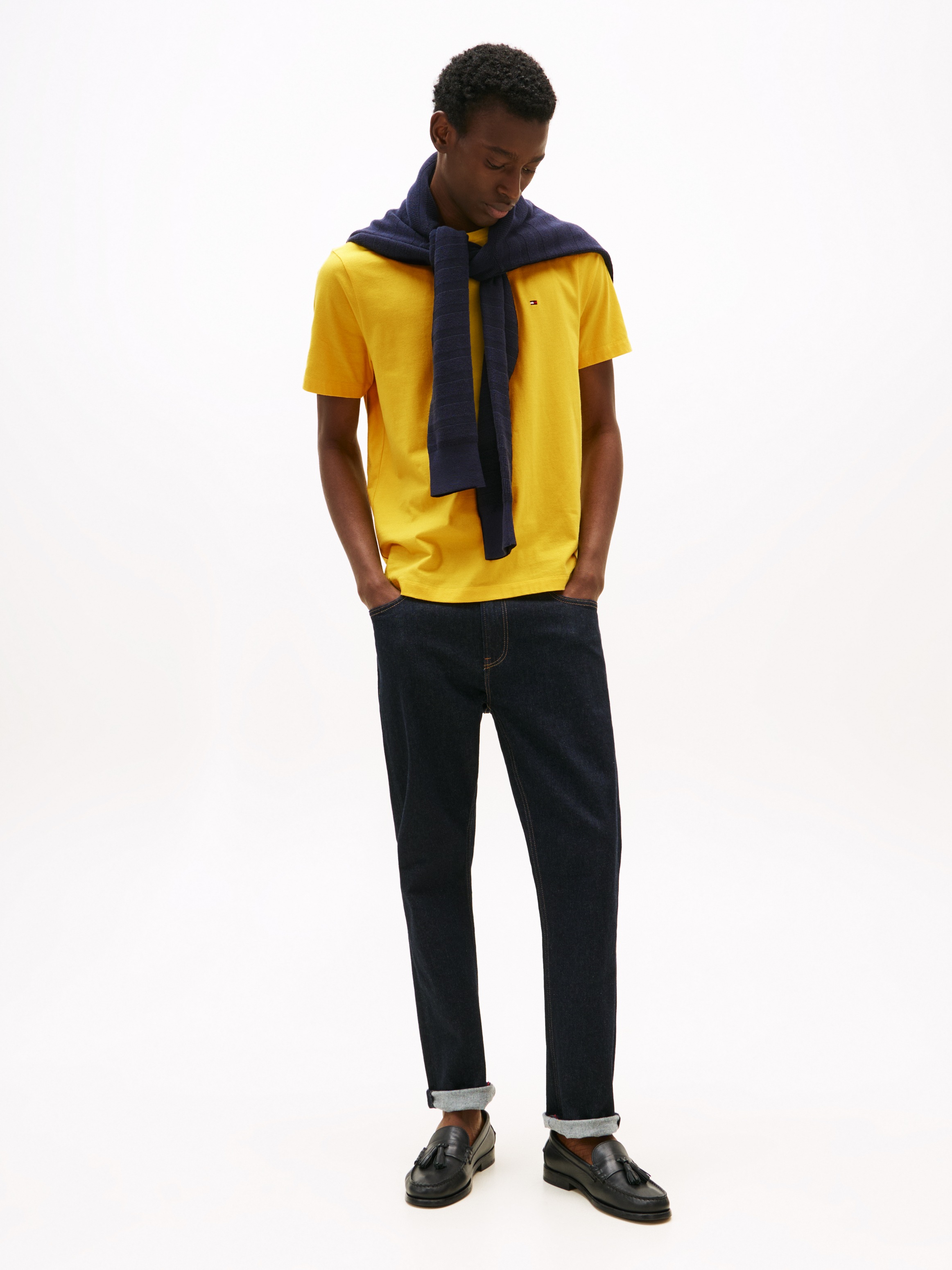 Thumbnail - Tommy Hilfiger T-Shirt "ESSENTIAL REGULAR FIT SOLID mit Stickerei" unifarben, casual, Baumwolle, Rundhals